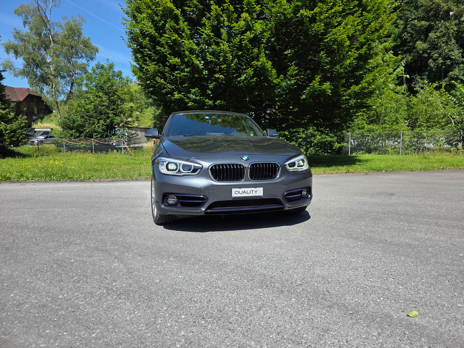 BMW 118i Sport Line Steptronic-showroom-element-1