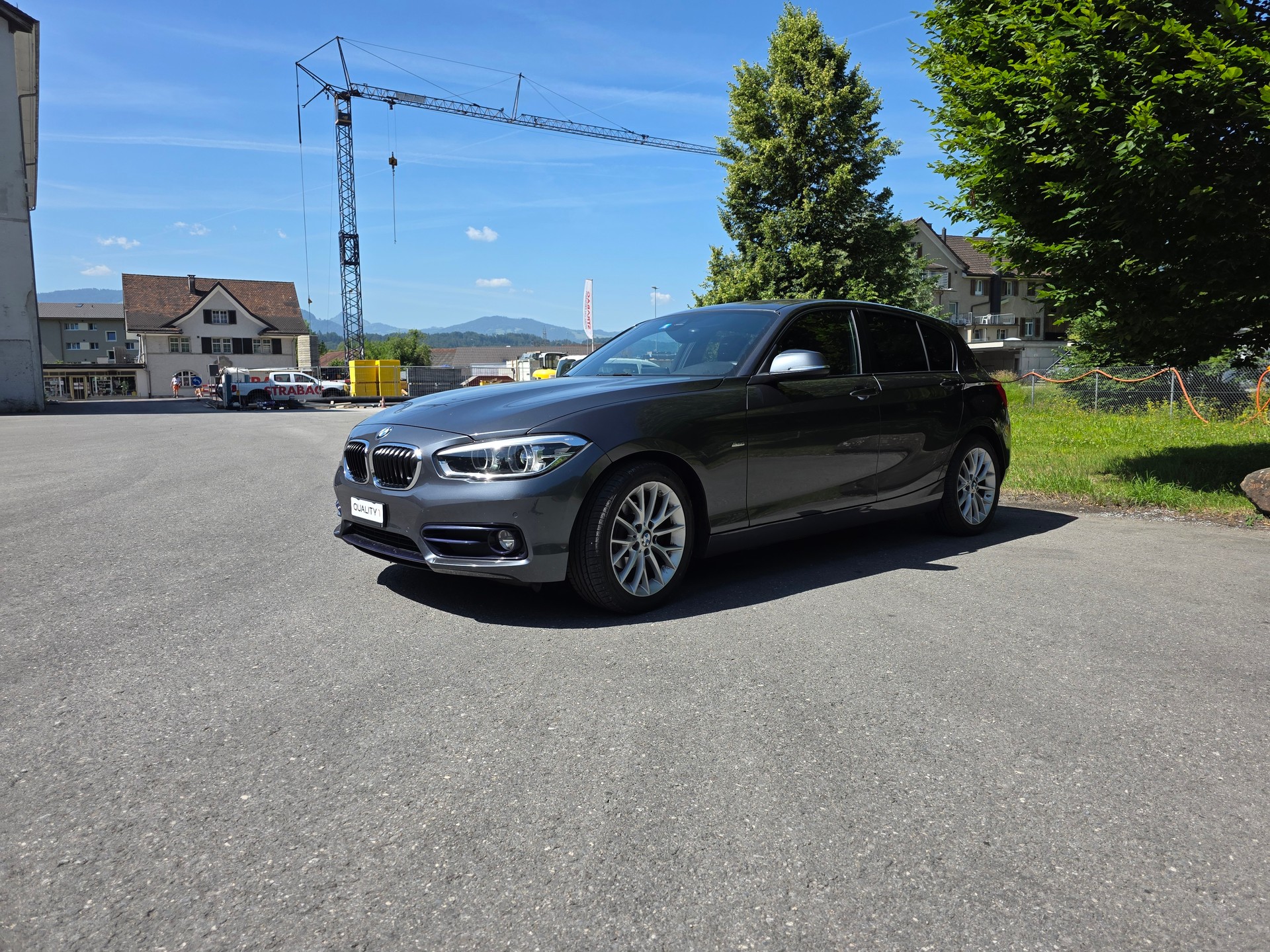 BMW 118i Sport Line Steptronic-image-7