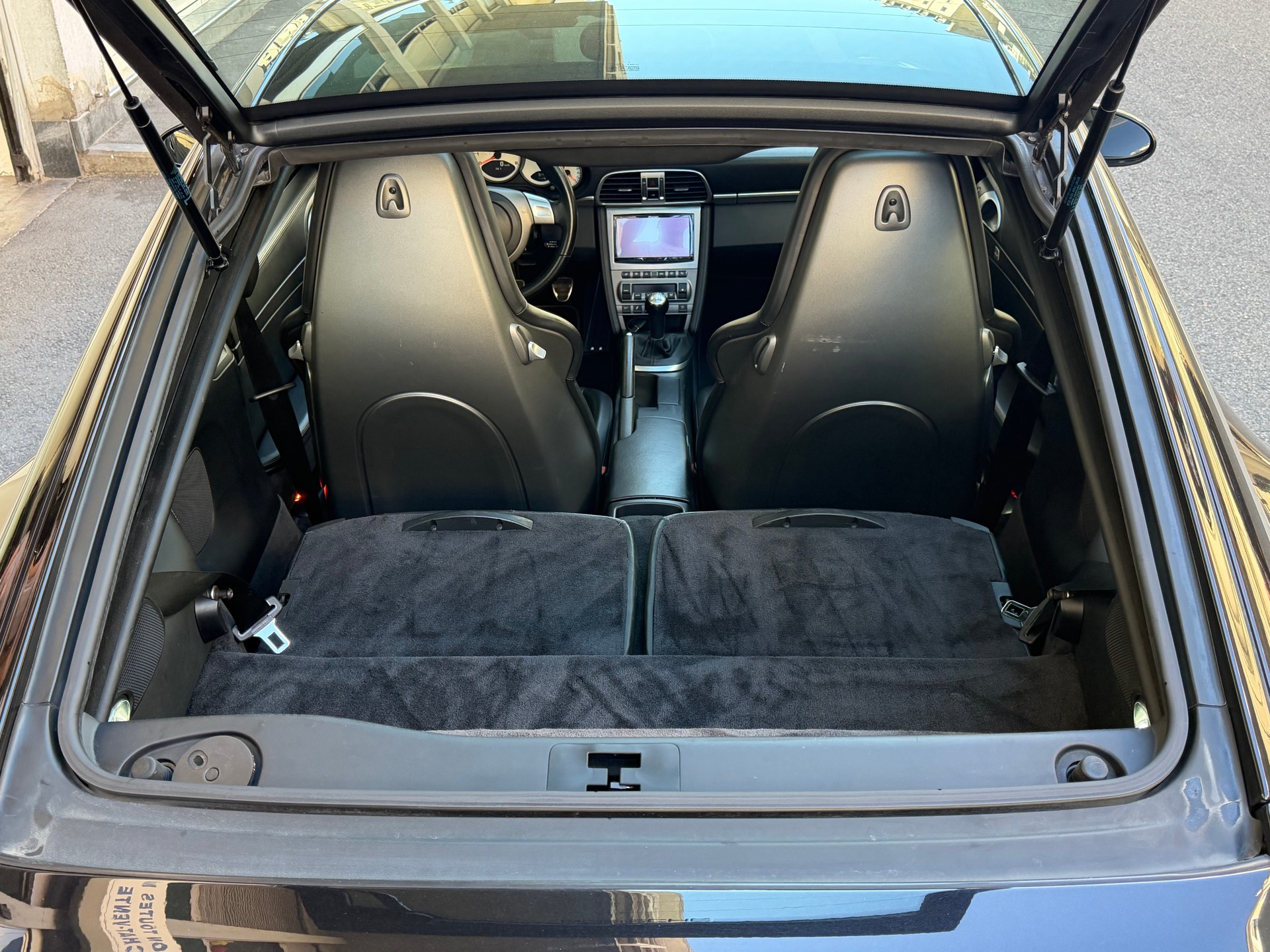 PORSCHE 911 Targa 4S-image-12