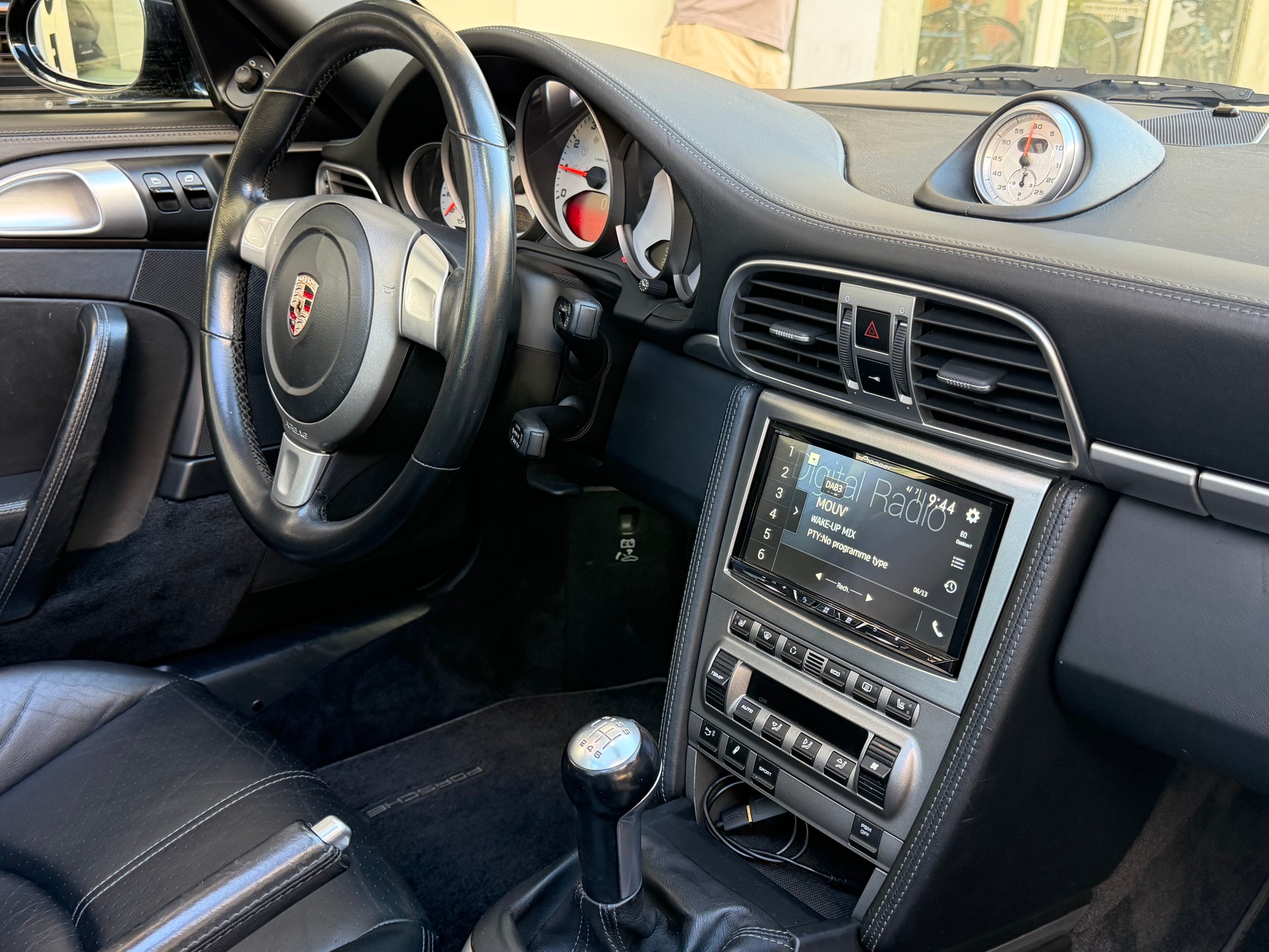 PORSCHE 911 Targa 4S-image-6