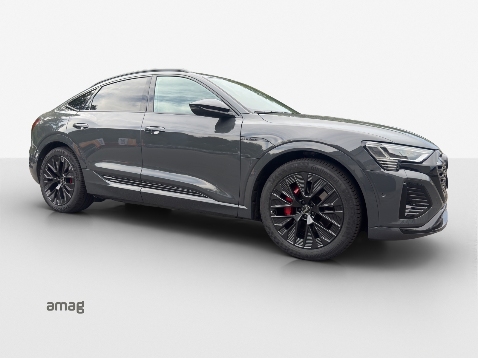 AUDI Q8 Sportback 55 e-tron Black Edition quattro-image-5