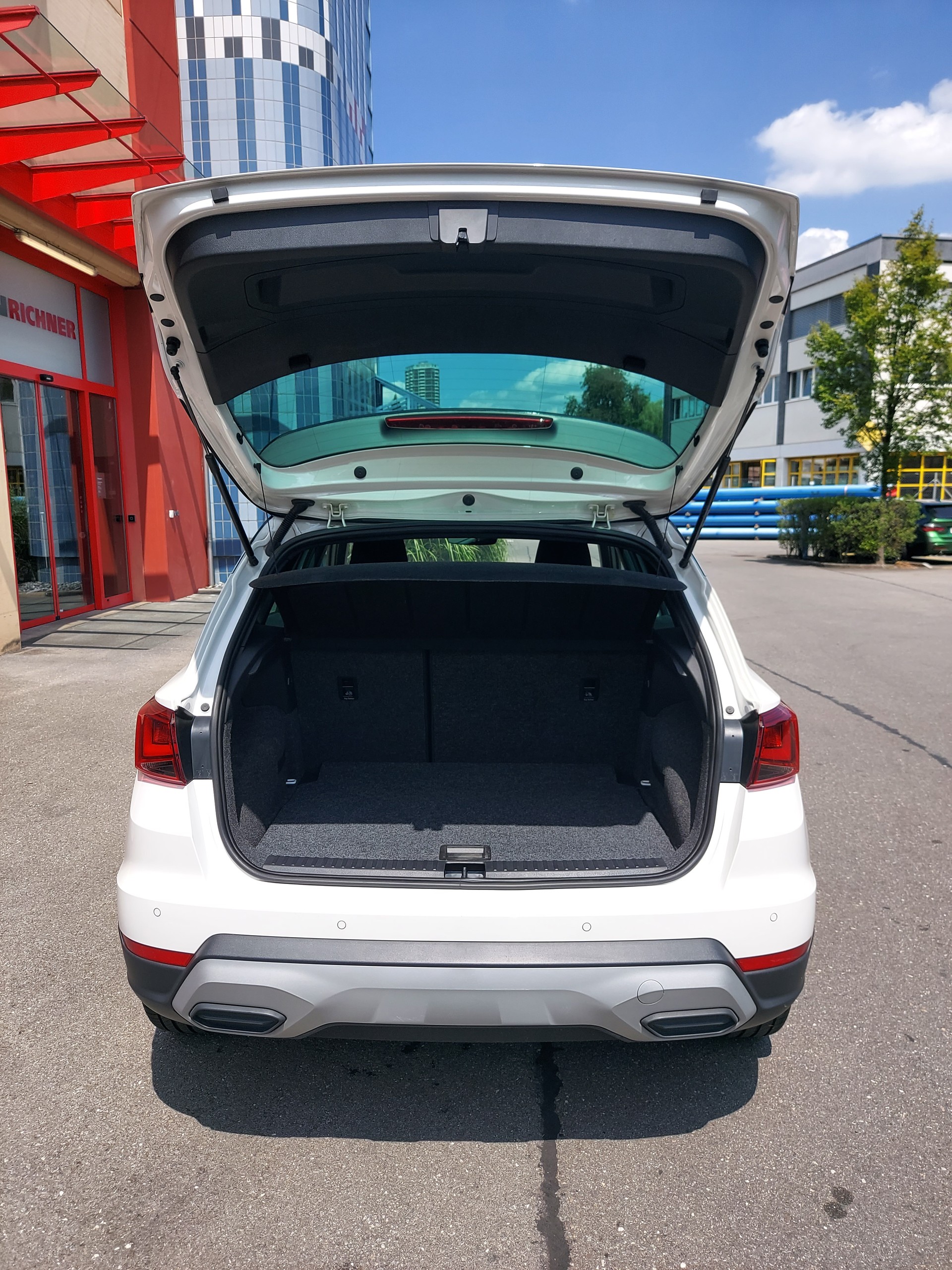 SEAT 1.0 TSI 110 Xperience DSG-image-7