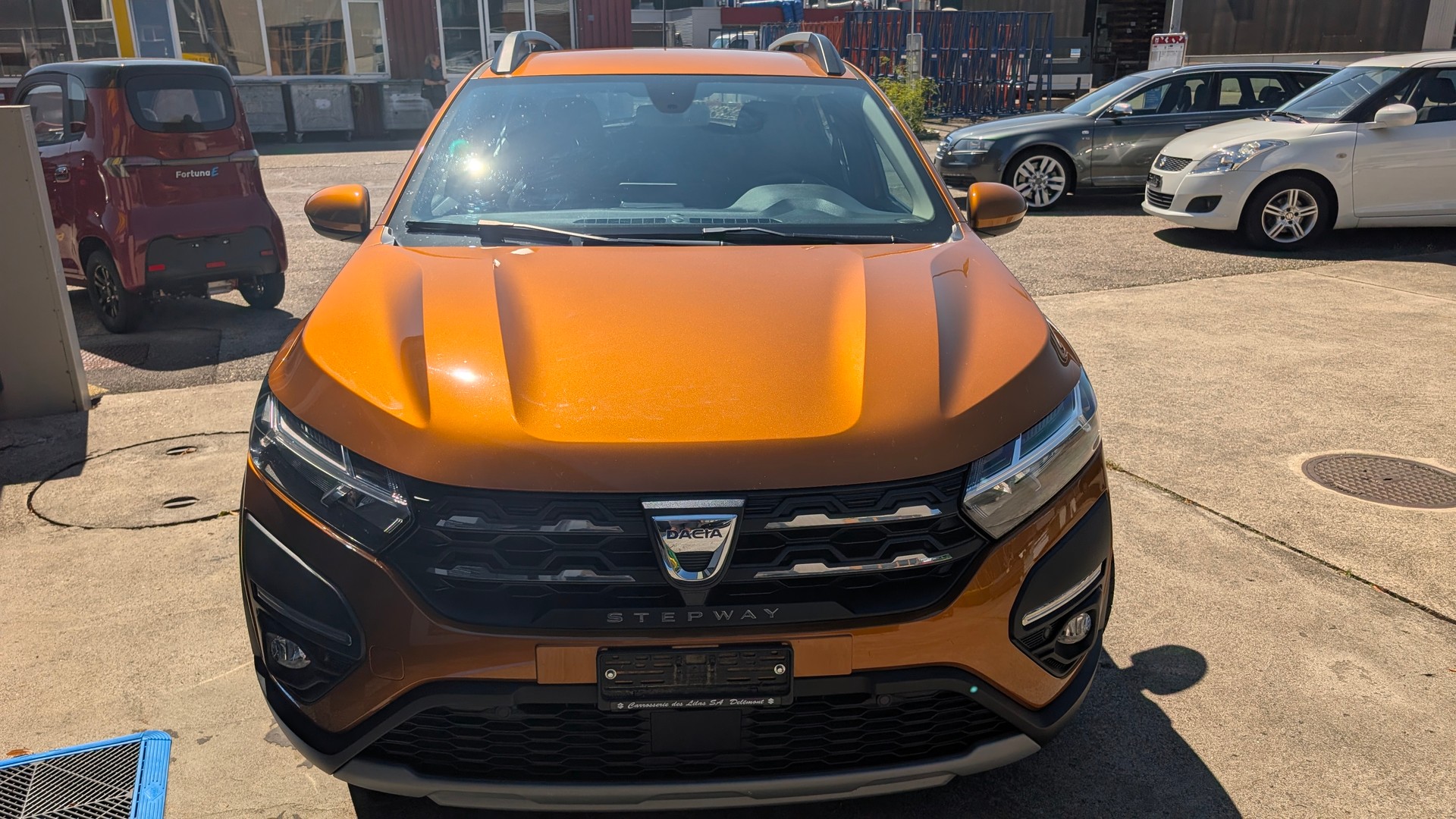 DACIA Sandero Stepway TCe 90 Comfort CVT-showroom-element-1