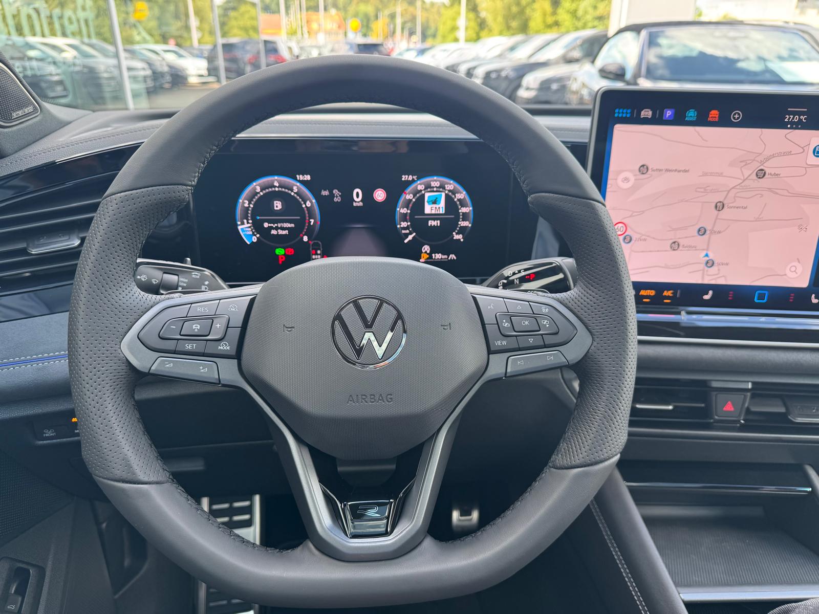 VW Tiguan 2.0 TSI DSG R-Line Plus 4Motion-image-10