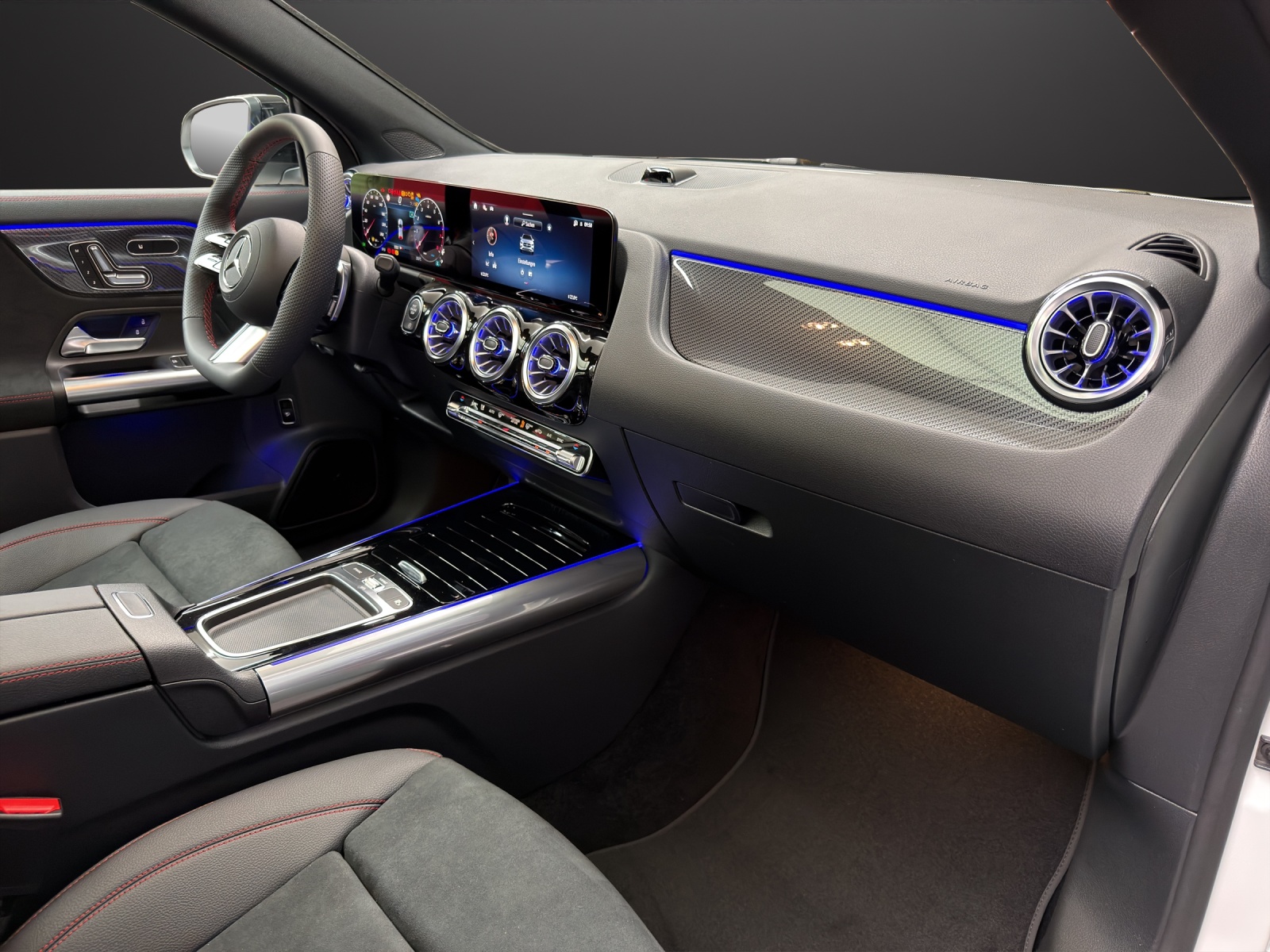 MERCEDES-BENZ GLA 200 Night Star 7G-D-image-6