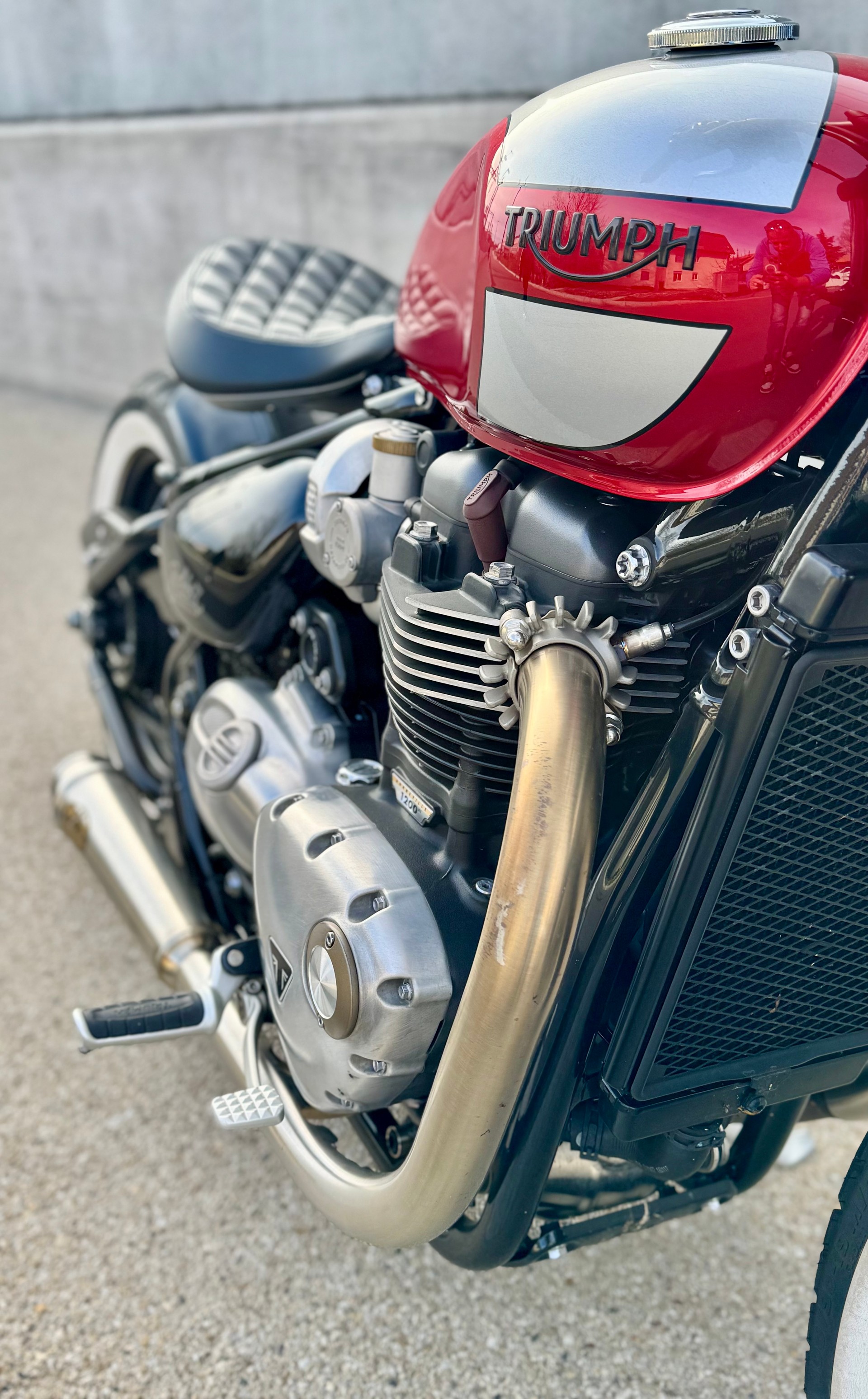 TRIUMPH Bonneville 1200 Bobber ABS-image-4