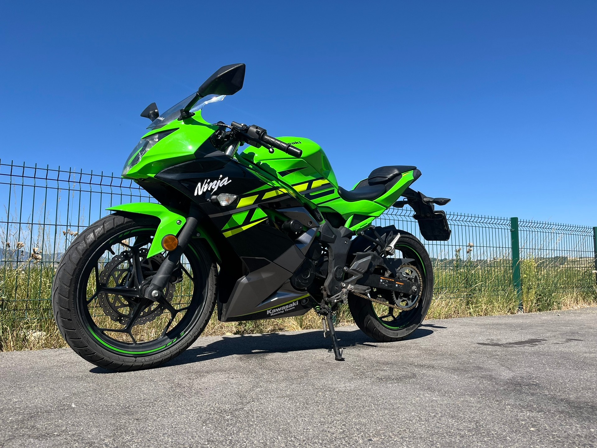 KAWASAKI Ninja 125 ABS-image-1