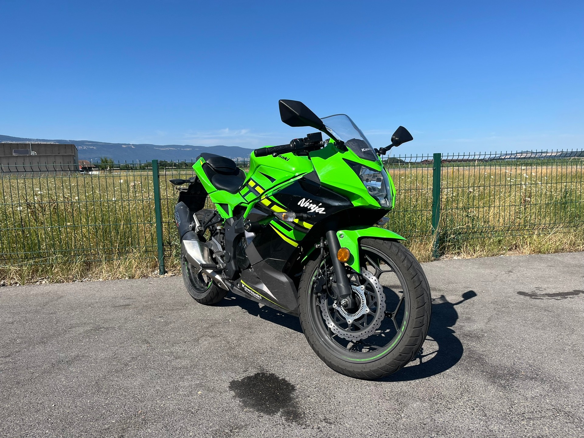 KAWASAKI Ninja 125 ABS-image-2