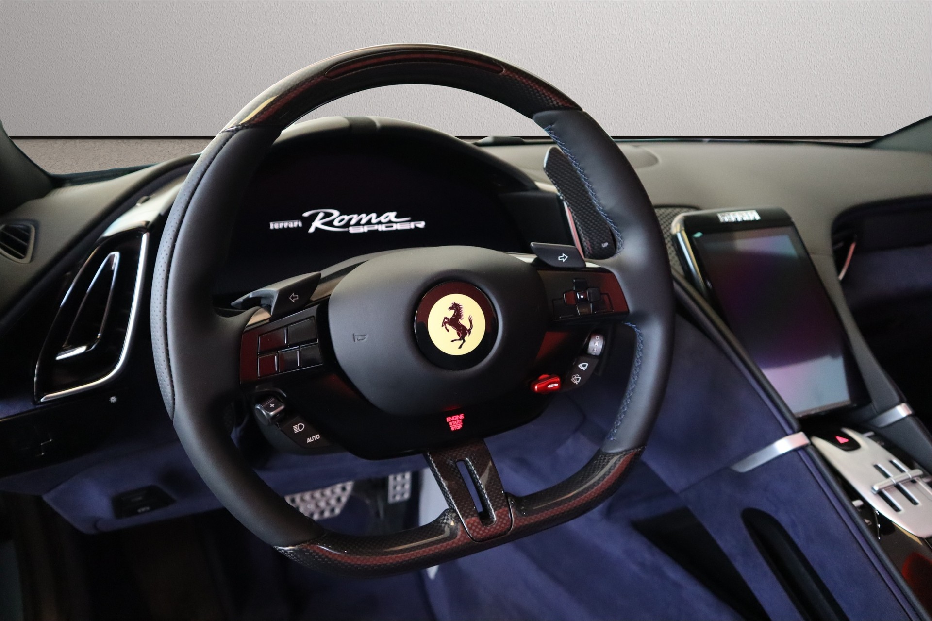 FERRARI Roma 3.9 V8 T-showroom-element-2