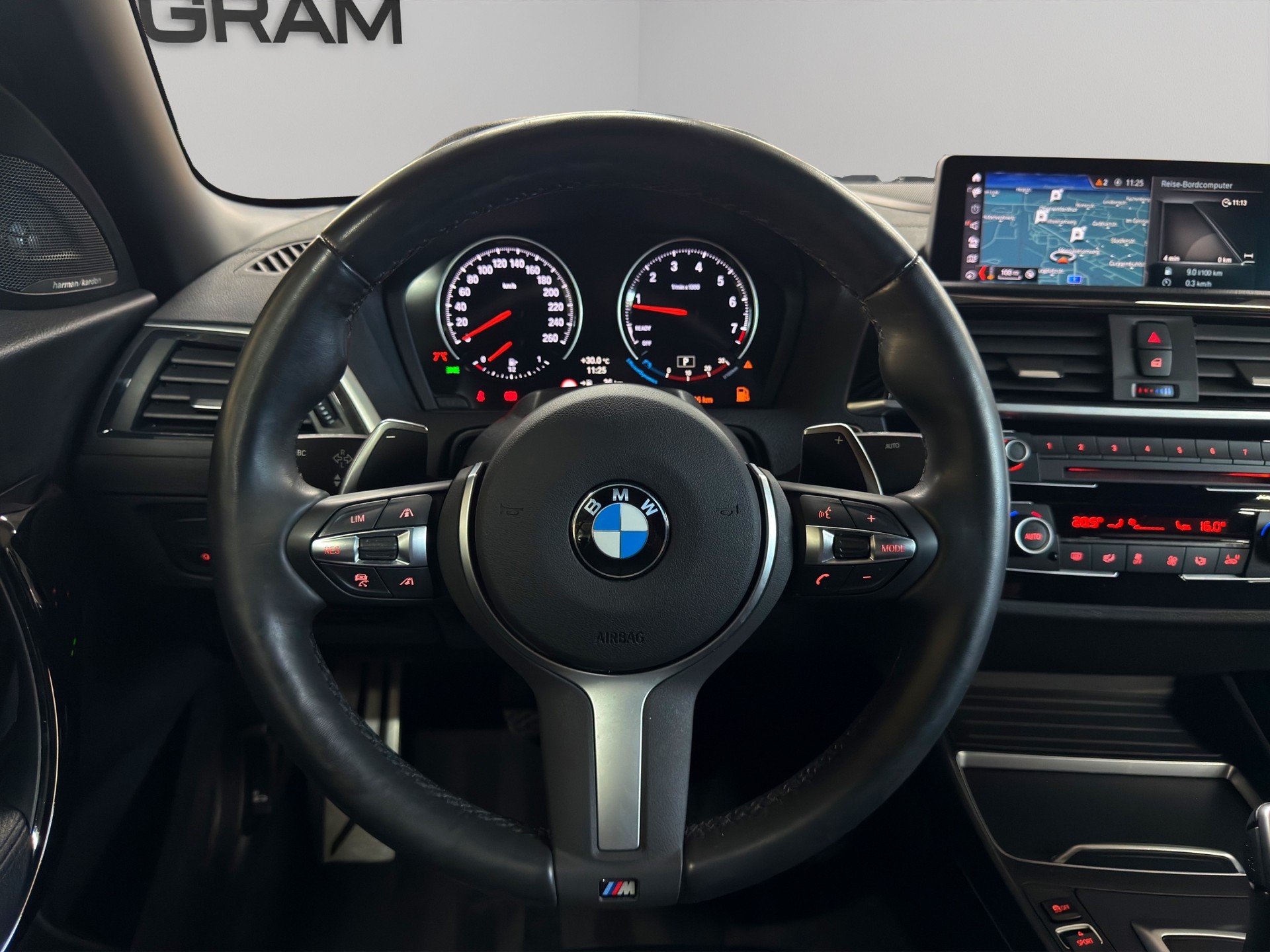 BMW M240i xDrive Steptronic-image-15