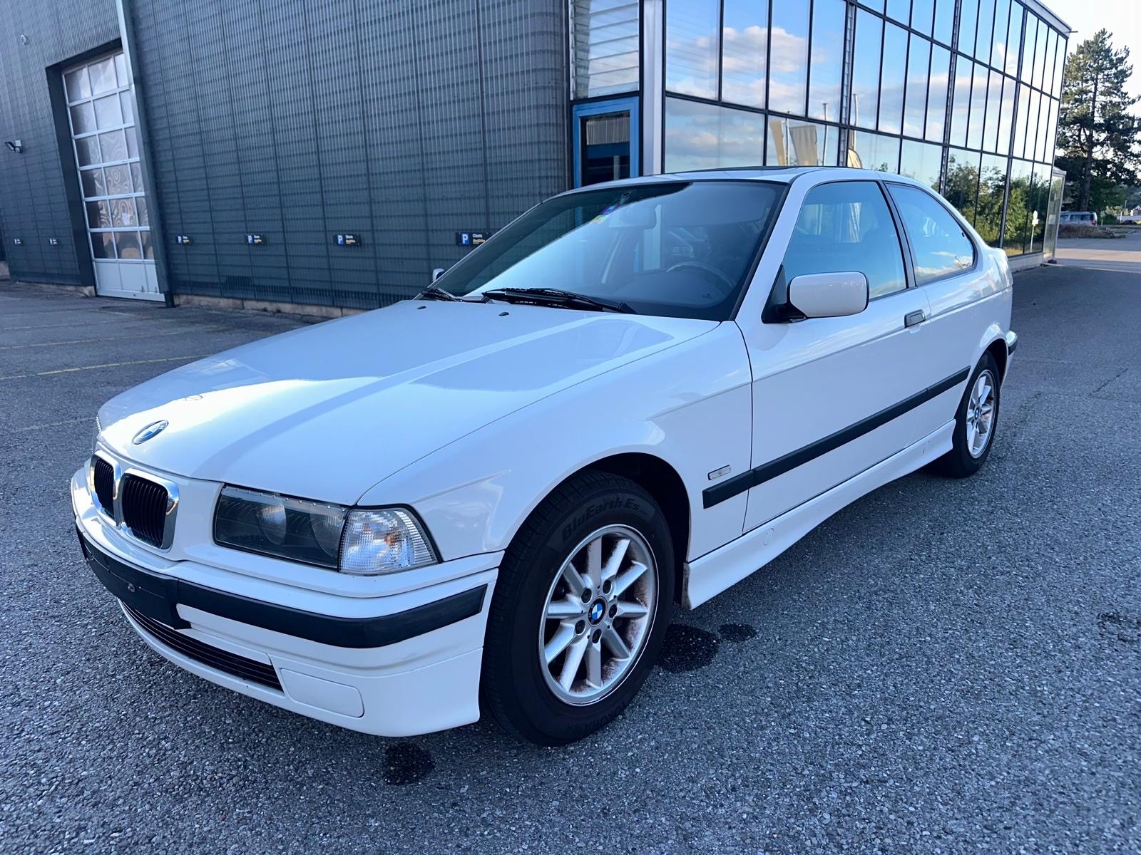 BMW 318ti Compact Exclusiv