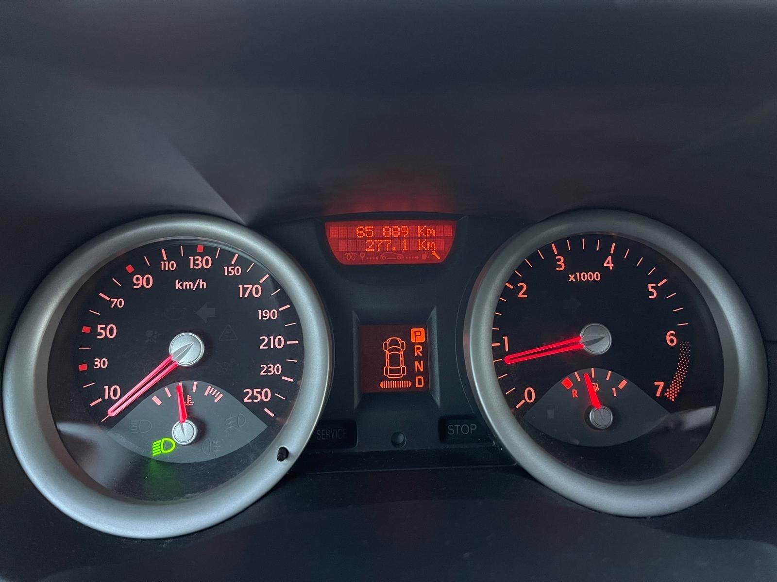 RENAULT Mégane 2.0 16V-image-14