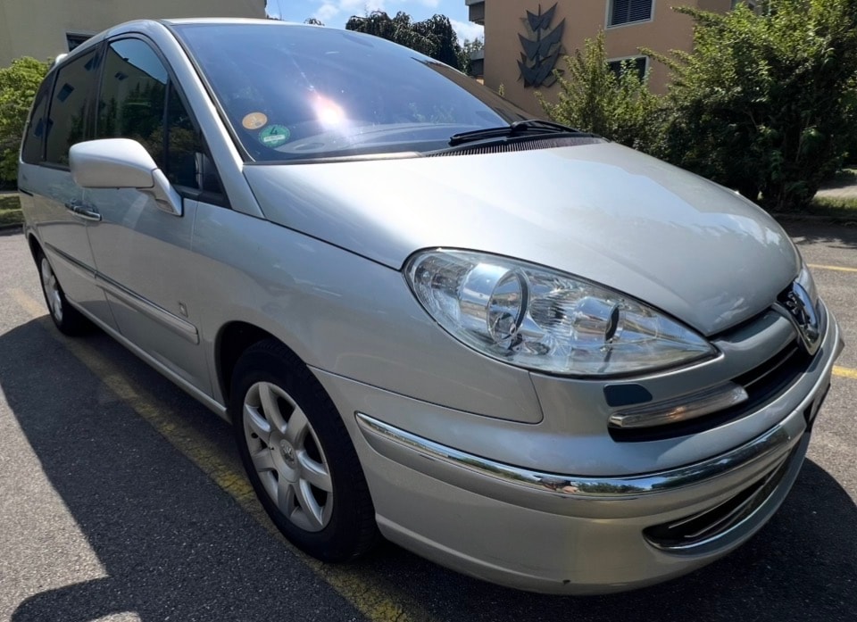 PEUGEOT 807 2.2 16V HDi Family+ Tiptronic-showroom-element-1