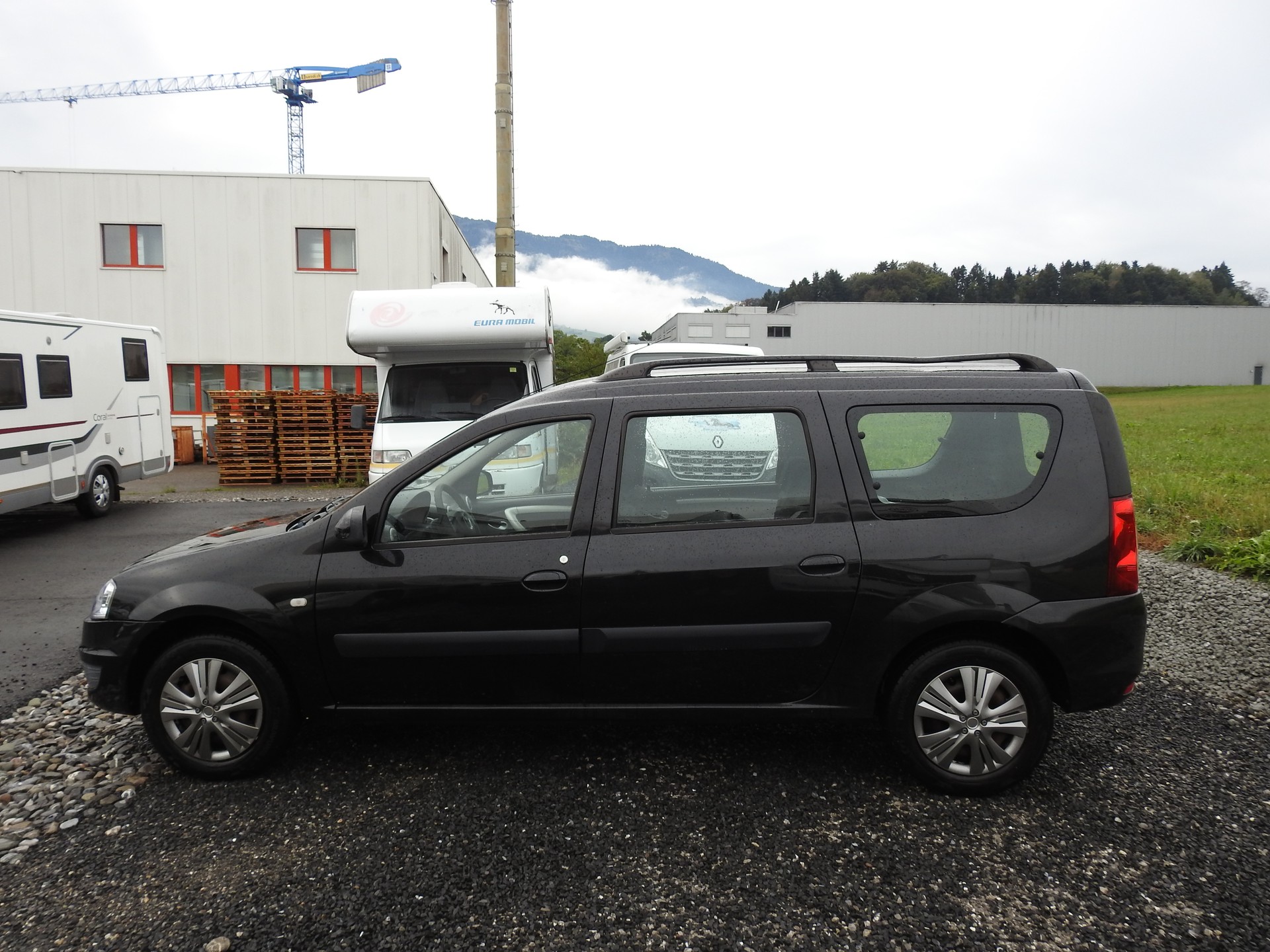 DACIA Logan 1.6 16V E85 Blackline-showroom-element-3
