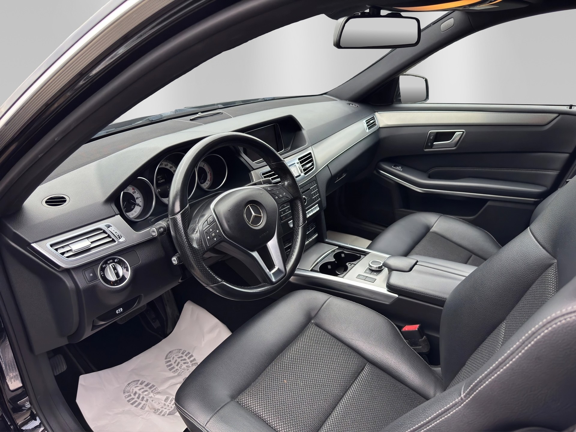 MERCEDES-BENZ E 250 BlueTEC Avantgarde 9G-Tronic-image-7