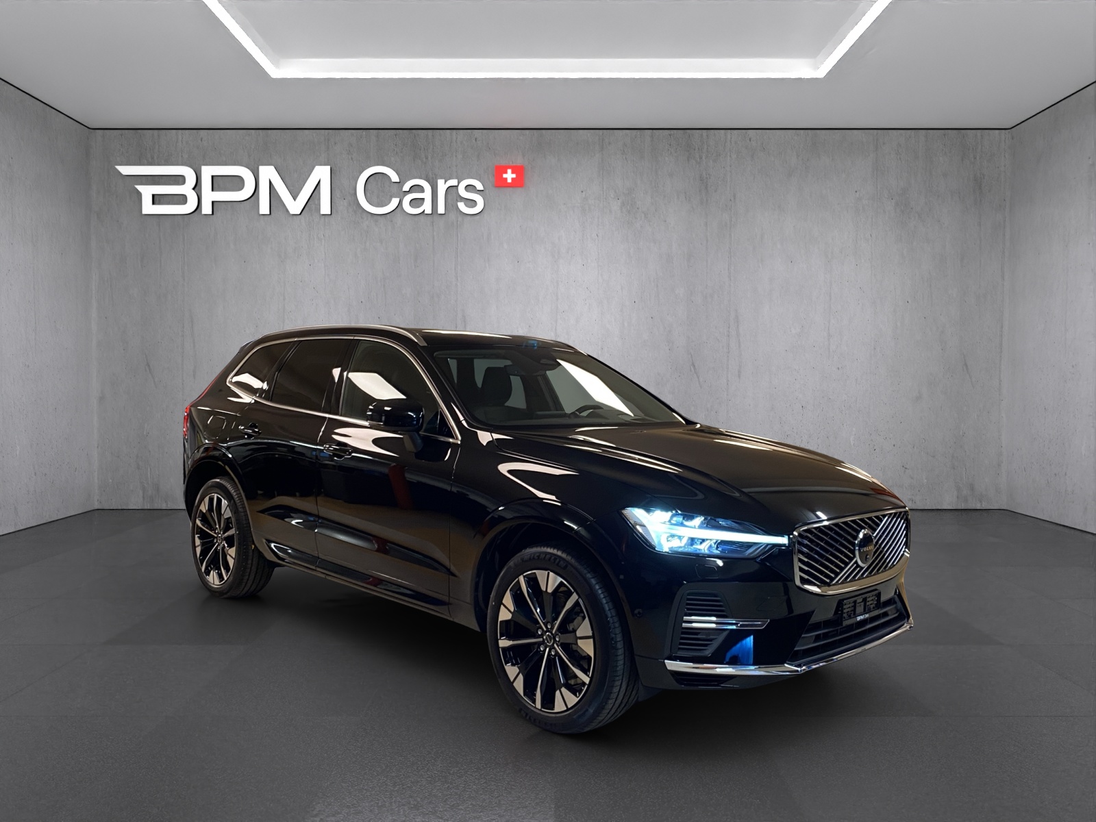 VOLVO XC60 T6 eAWD PluginHybrid Ultra Bright Geartronic-showroom-element-2