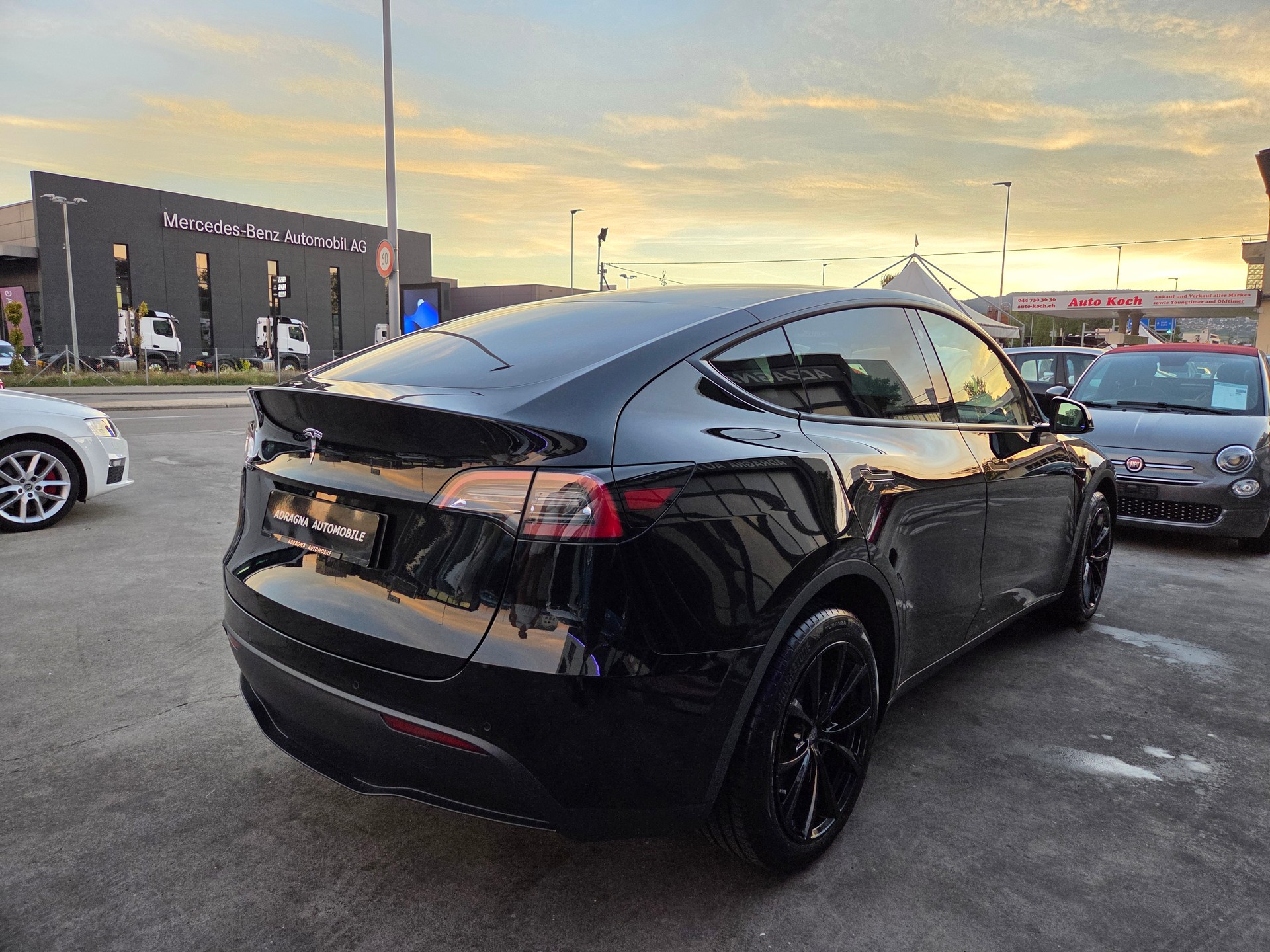 TESLA Model Y Long Range-image-7