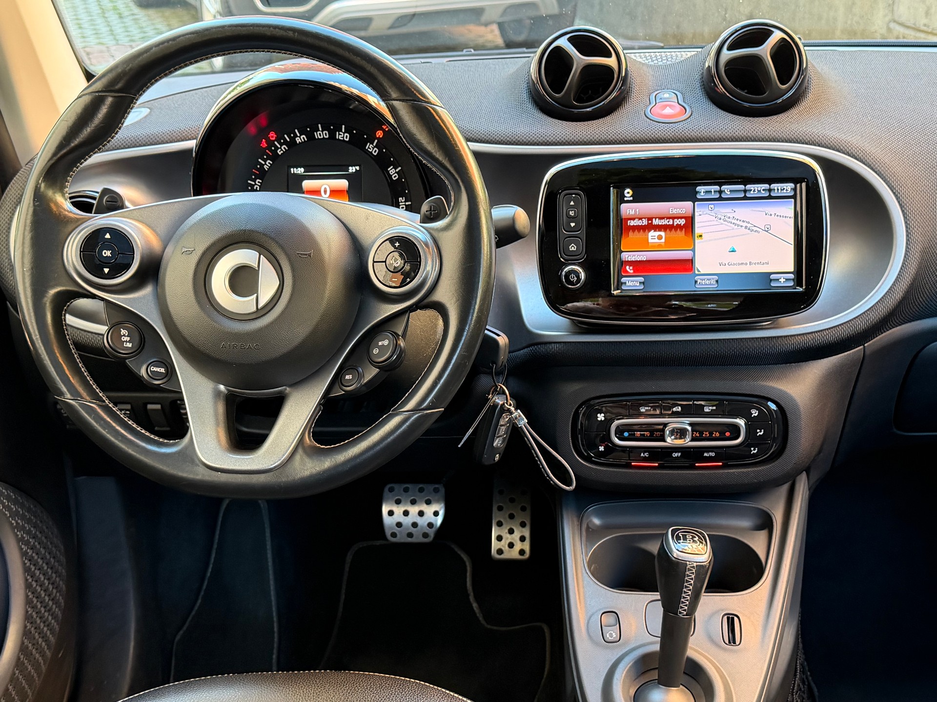SMART fortwo Brabus twinmatic-image-10