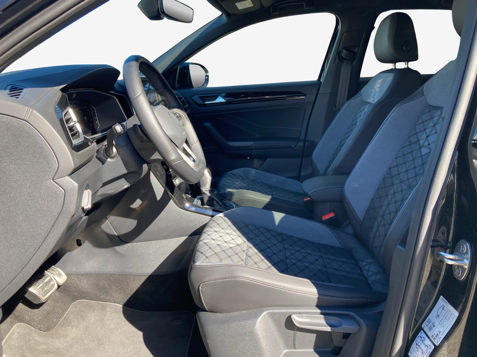 VW T-Roc 2.0 TSI R-Line DSG 4Motion-image-7