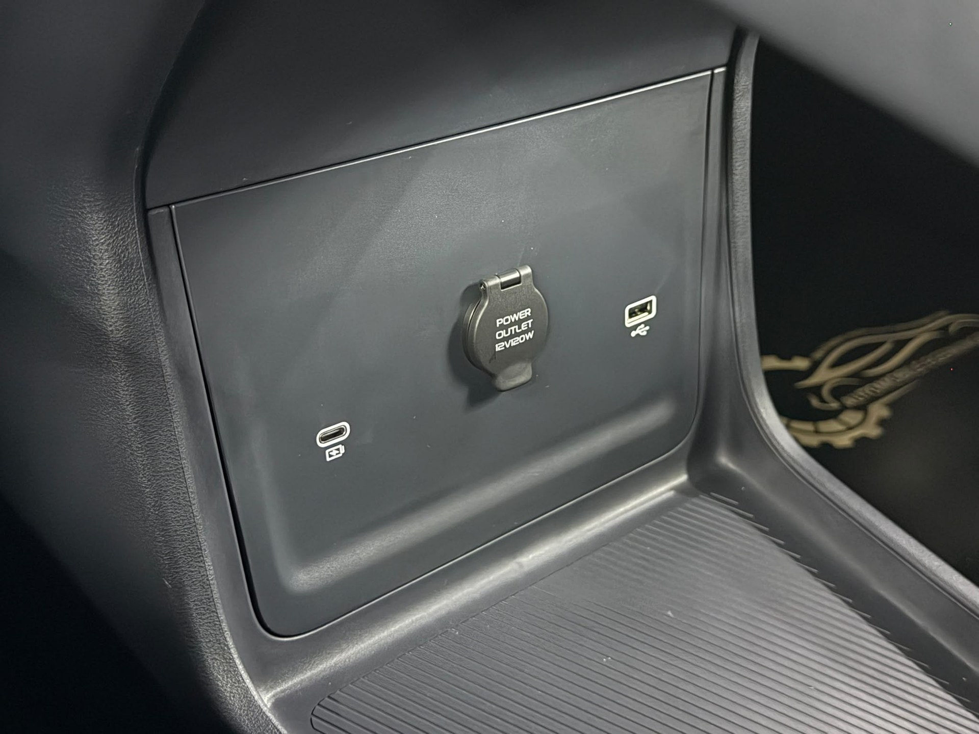 GEELY STARRAY EM-i Pro +-image-27