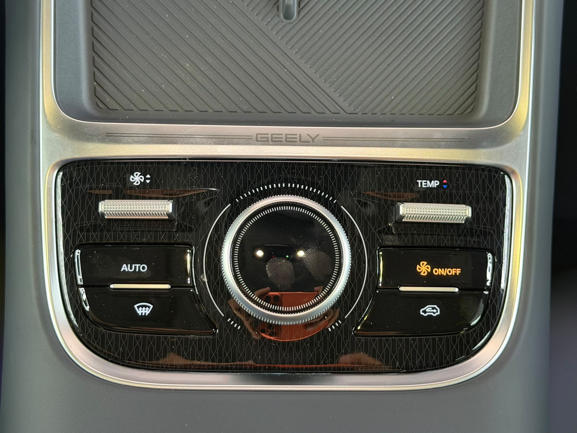 GEELY STARRAY EM-i Pro +-image-24