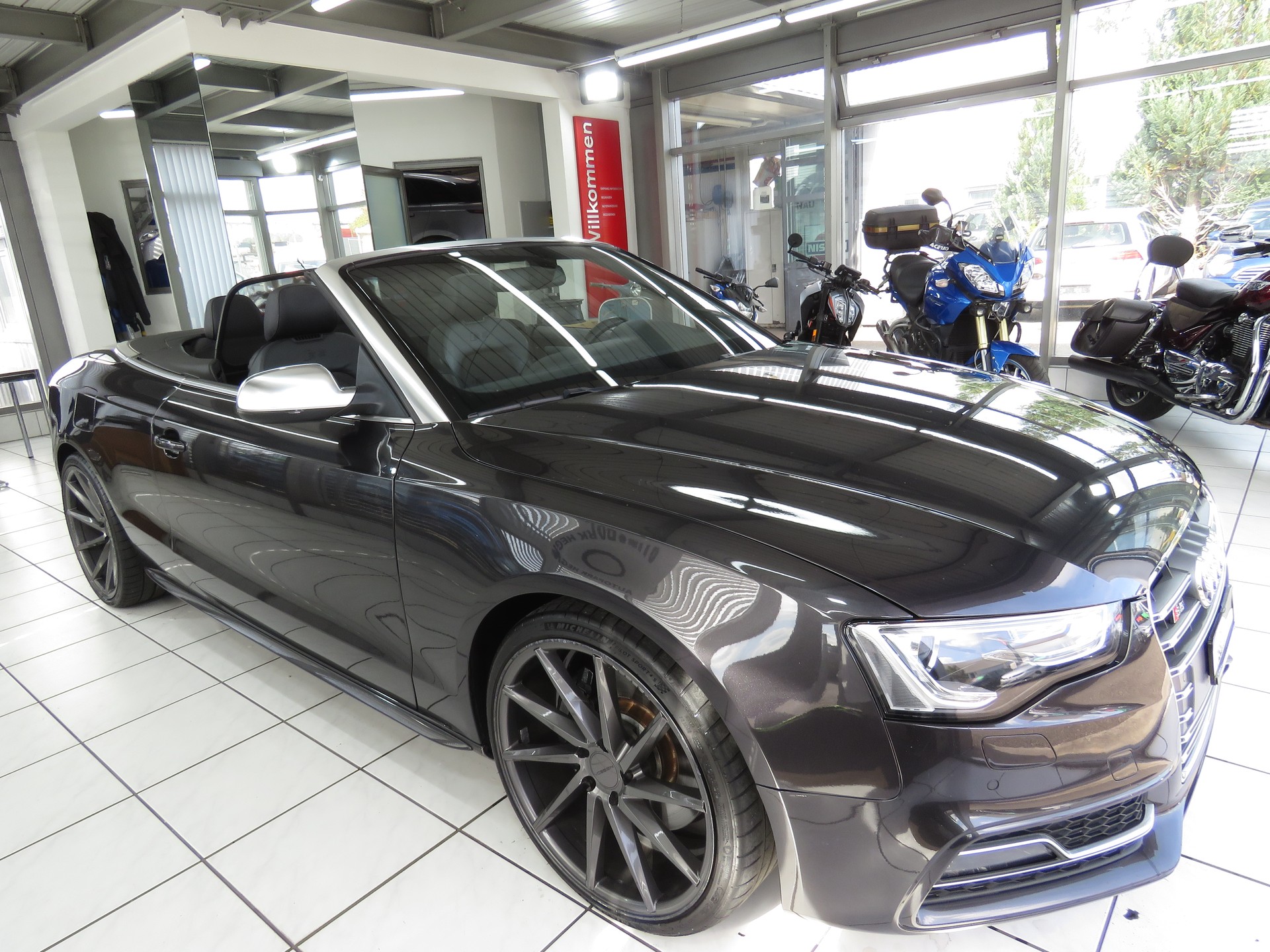 AUDI S5 Cabrio 3.0 TFSI Quattro S-tronic (Automat)-showroom-element-2