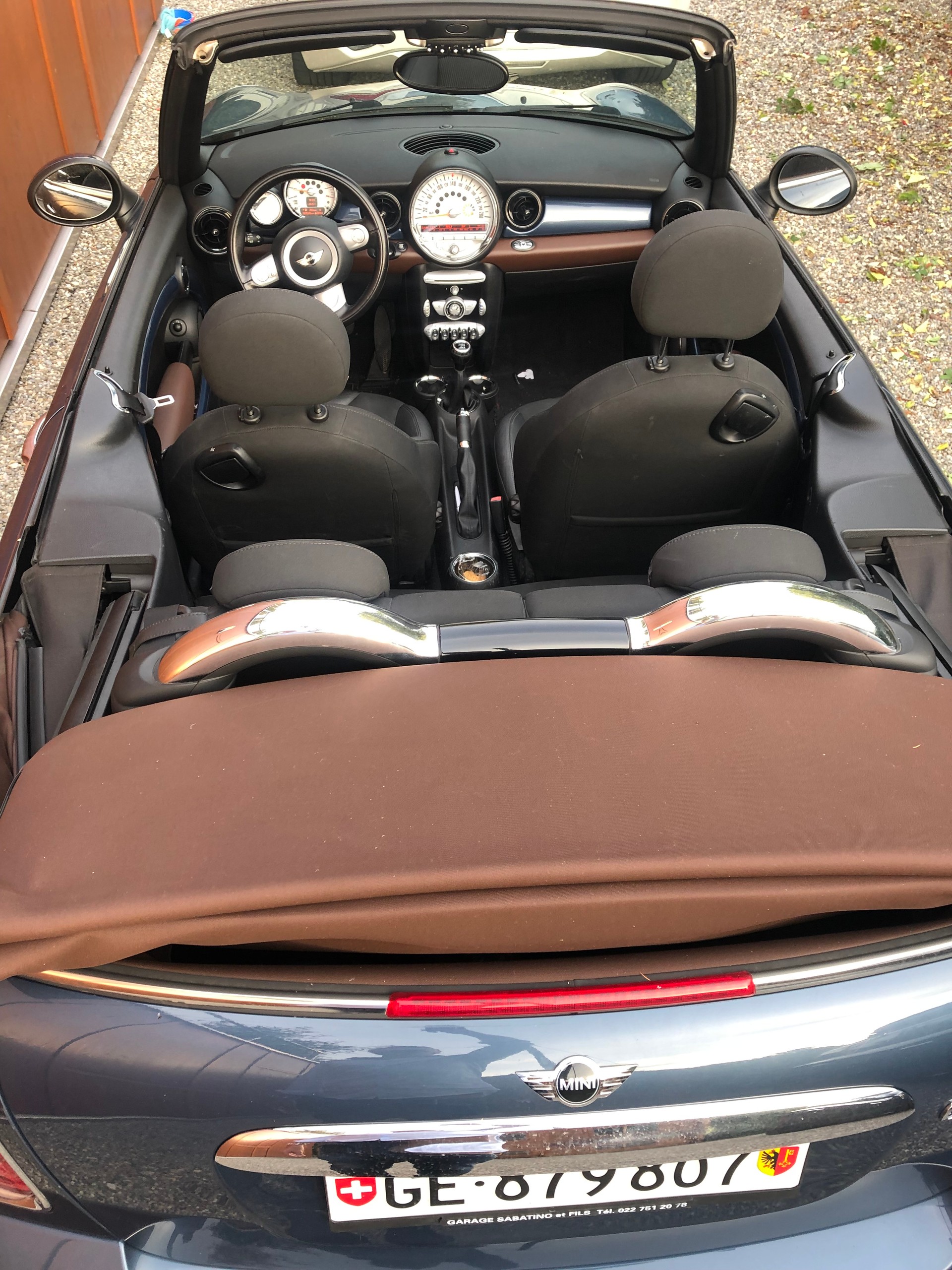 MINI CABRIO-image-1