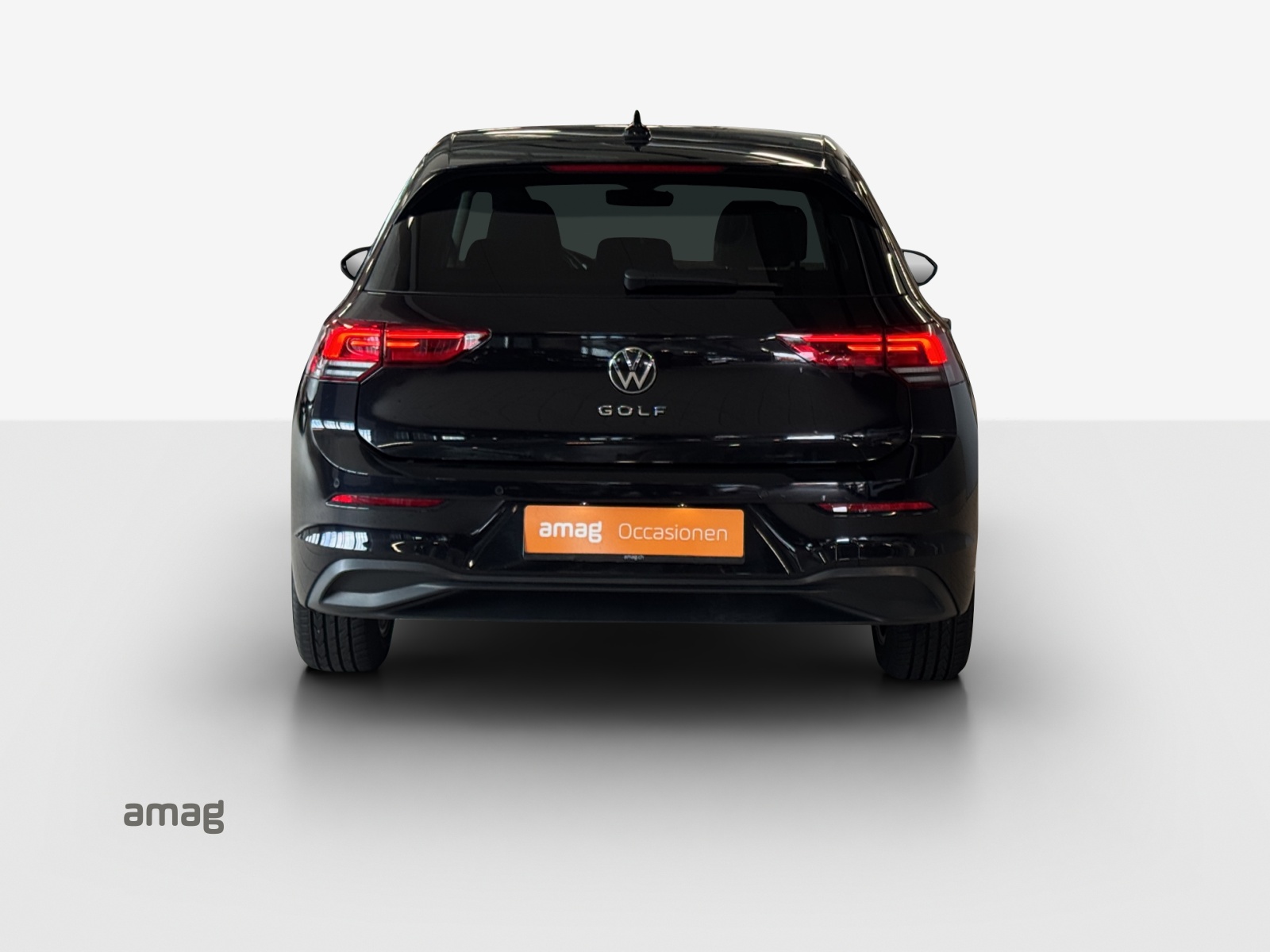 VW Golf 1.0 TSI Life-showroom-element-3