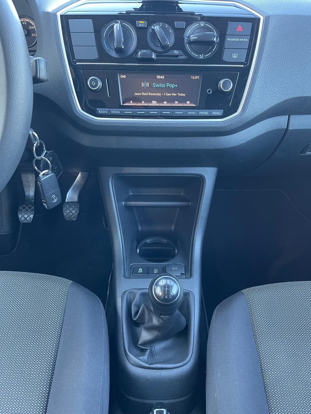 VW Up 1.0 take up-image-17