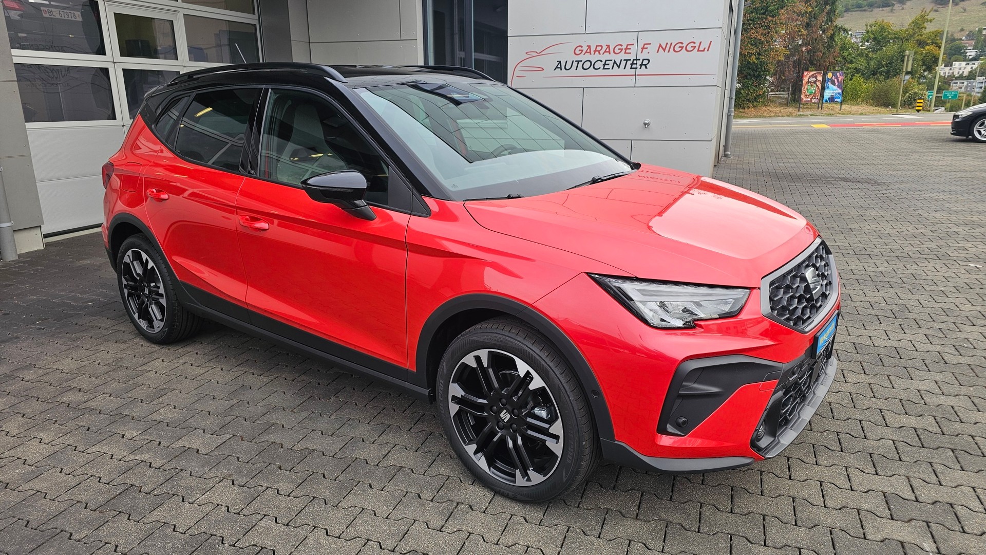 SEAT Arona 1.5 Eco TSI FR DSG-showroom-element-1