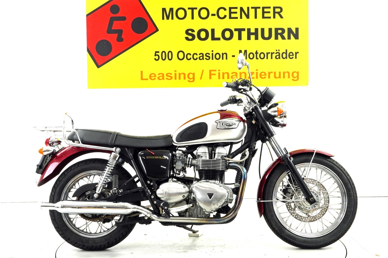 TRIUMPH Bonneville-image-0