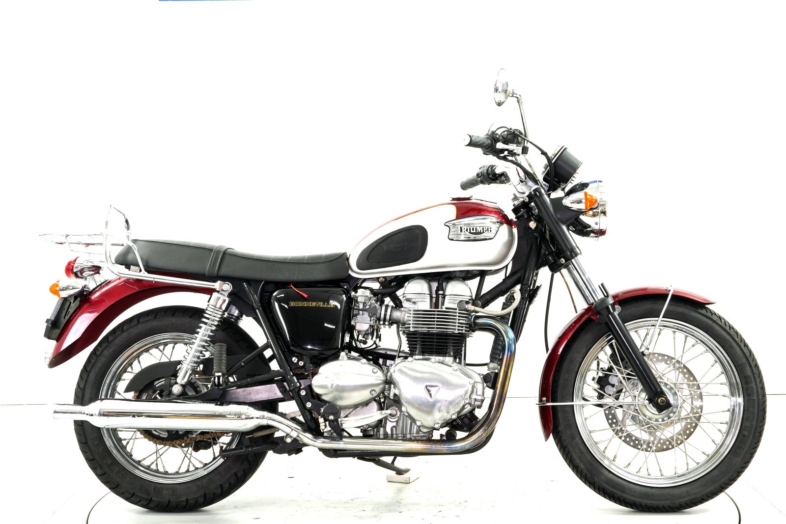 TRIUMPH Bonneville-image-3