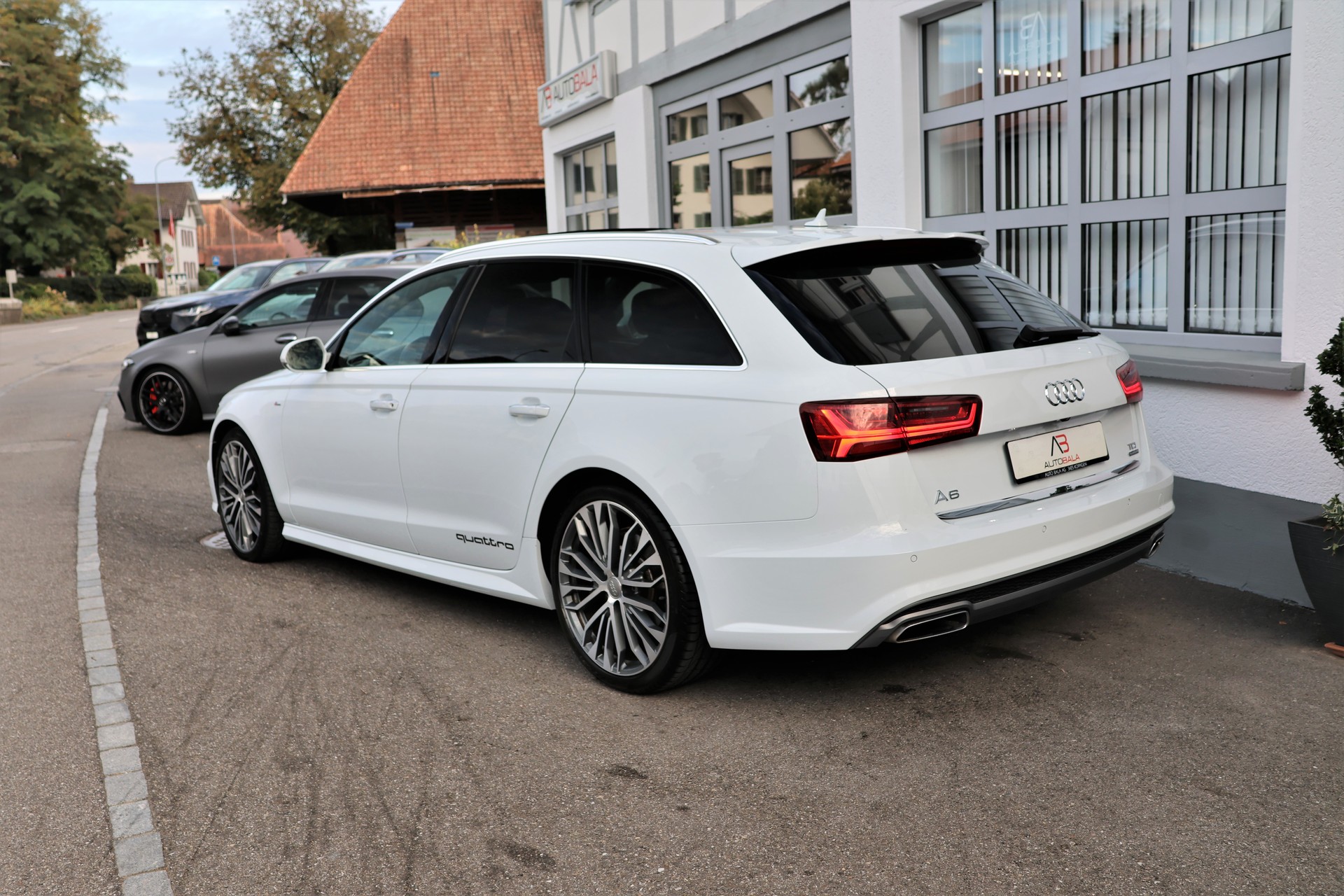 AUDI A6 Avant 3.0 BiTDI V6 quattro tiptronic S-Line *Facelift*-image-7