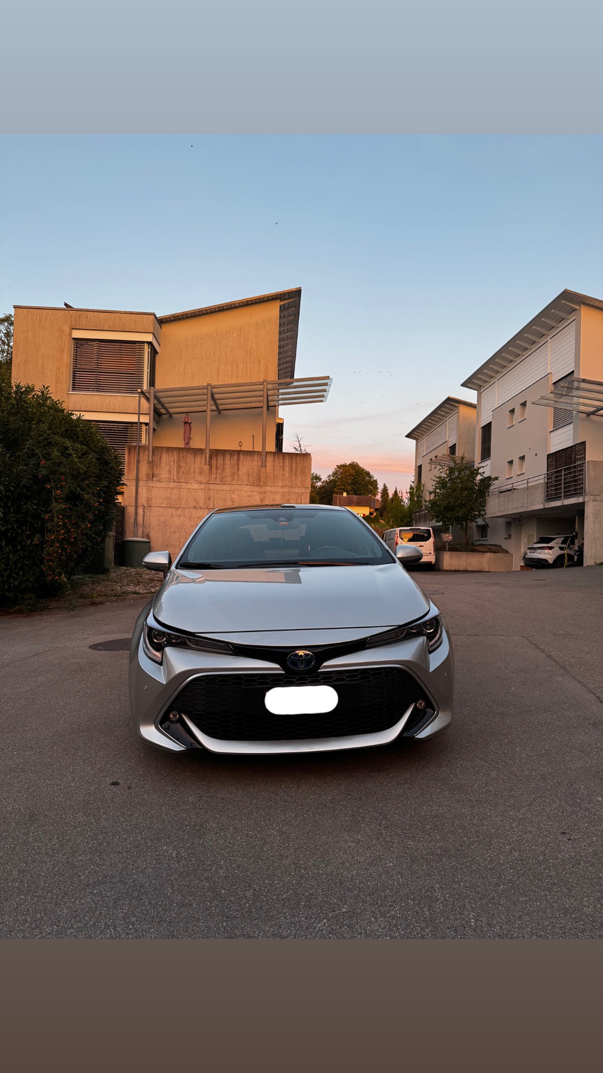 TOYOTA 2.0 HSD Premium