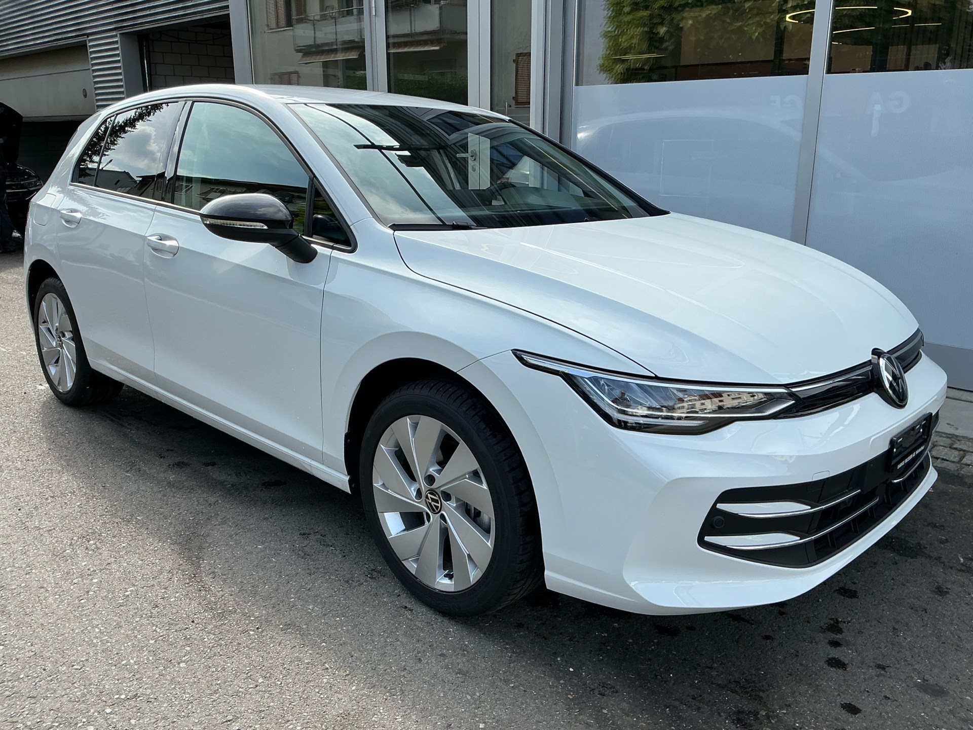 VW Golf 1.5 TSI eHYBRID 204 PS ENERGY *** ANHÄNGERKUPPLUNG & SIDE ASSIST ***-showroom-element-2