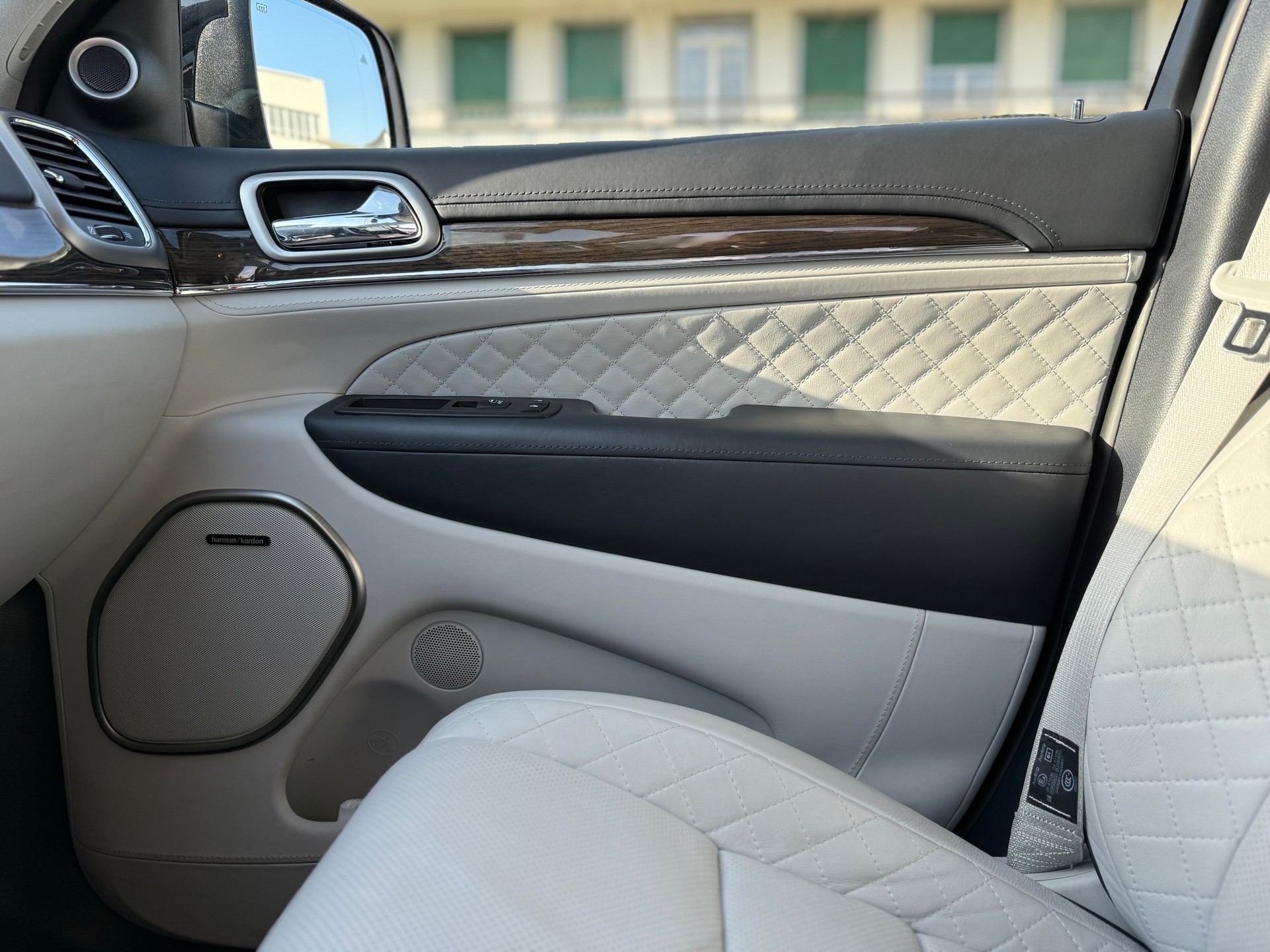 JEEP Grand Cherokee 3.0 CRD 250 Summit-image-7