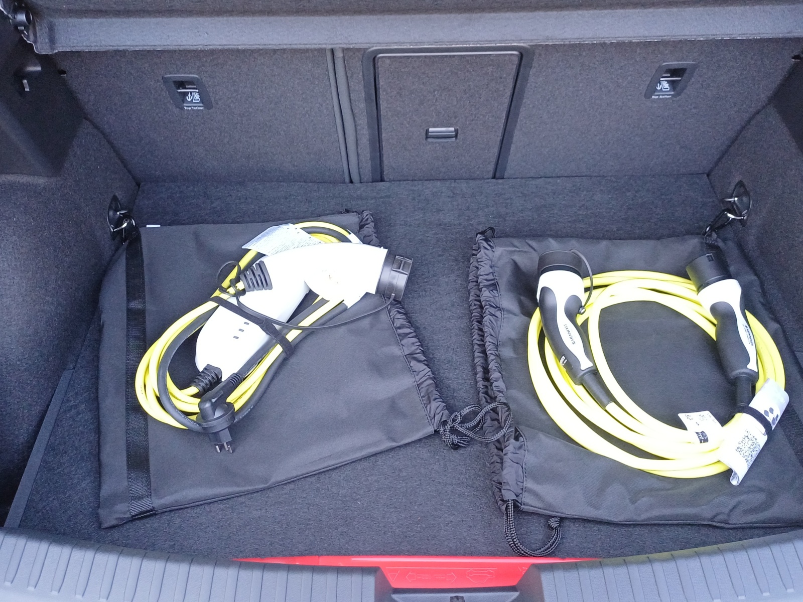SEAT Leon 1.5 eHybrid pHEV DSG FR-image-12
