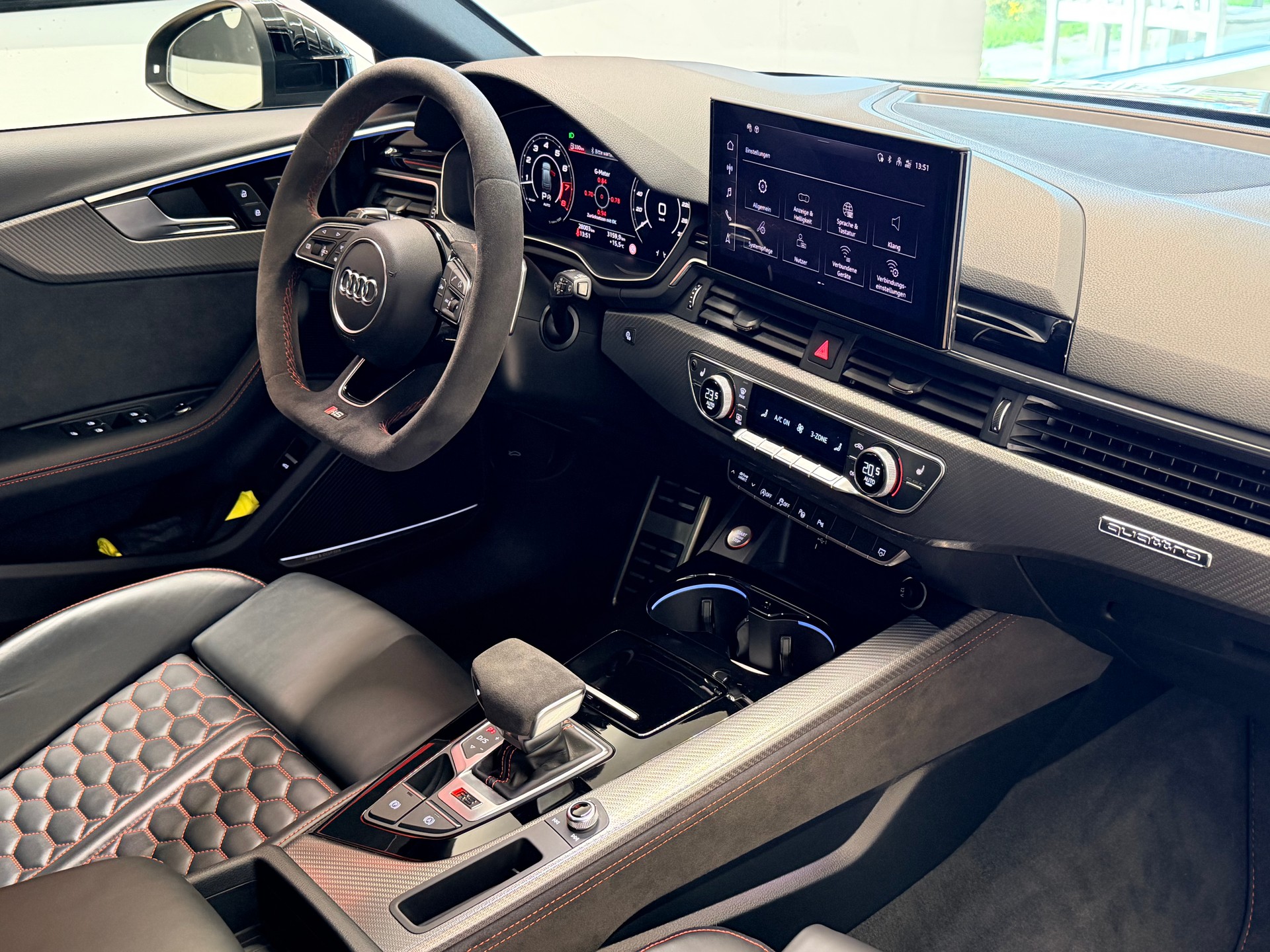 AUDI RS4 Avant quattro tiptronic-image-20
