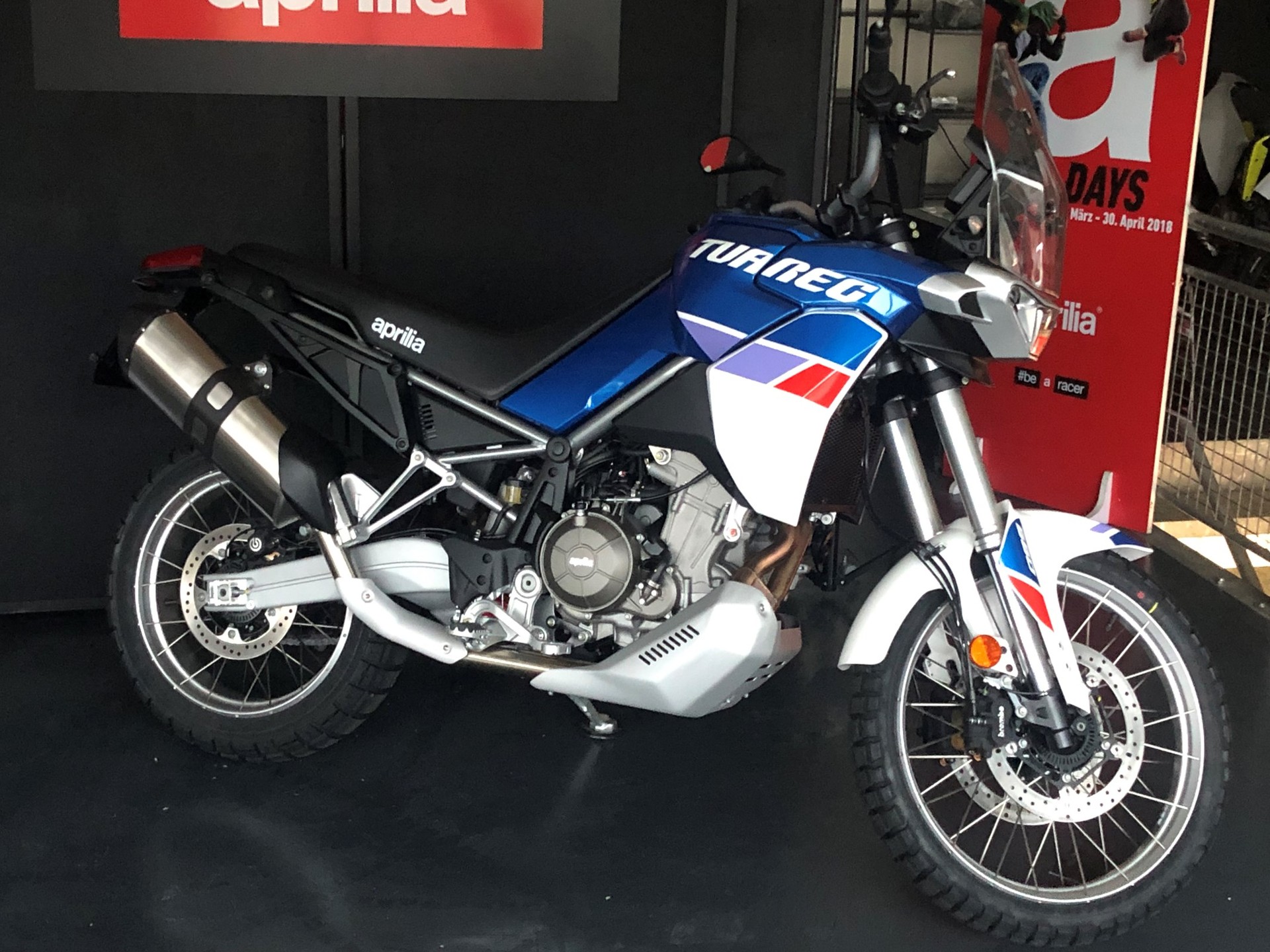 APRILIA Tuareg 660 Evocative-image-1