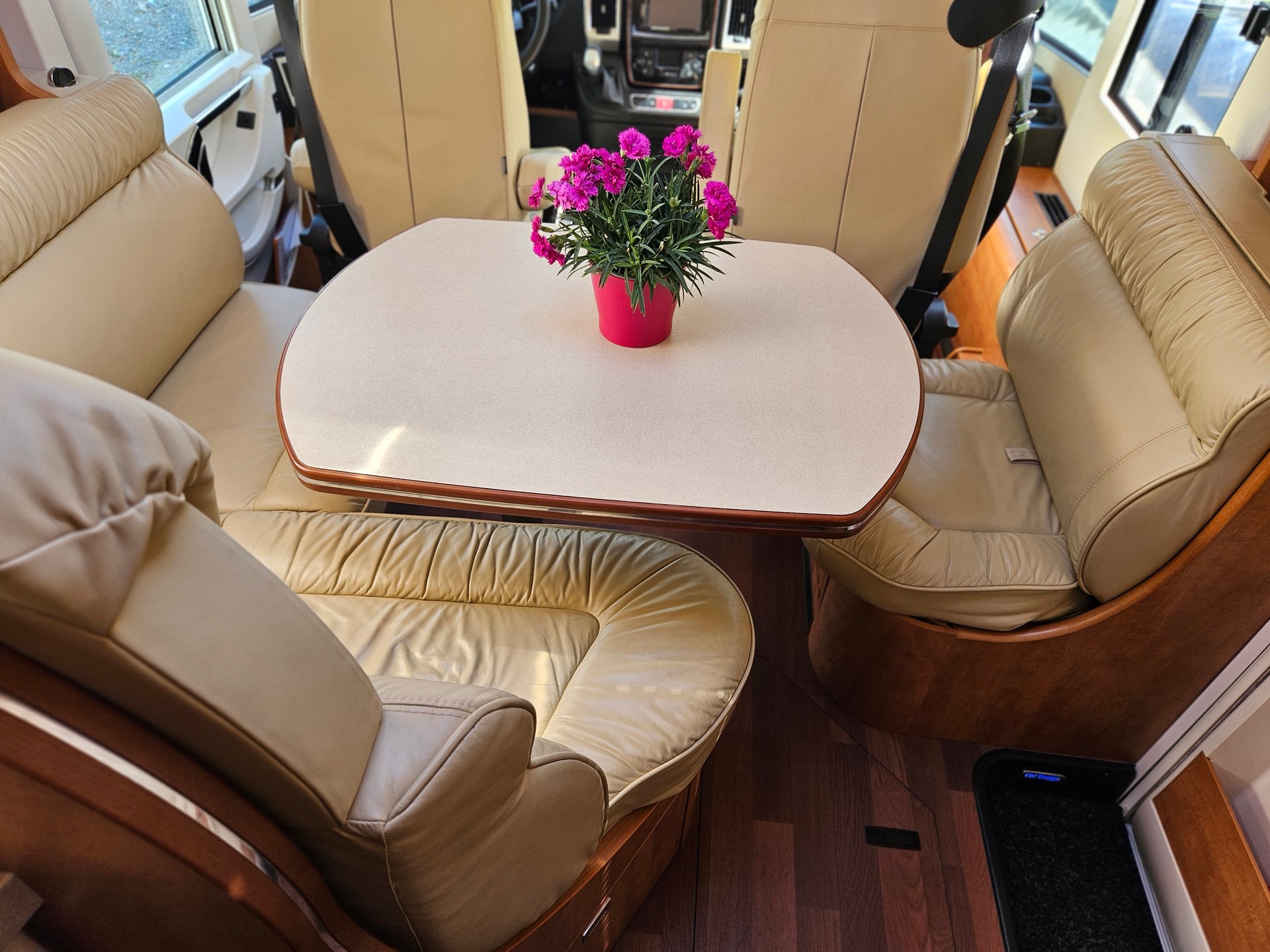 CARTHAGO Carthago Chic C-Line I 4.9 180 PS | ALDE | E&P | Automatik | Top Zustand-image-7