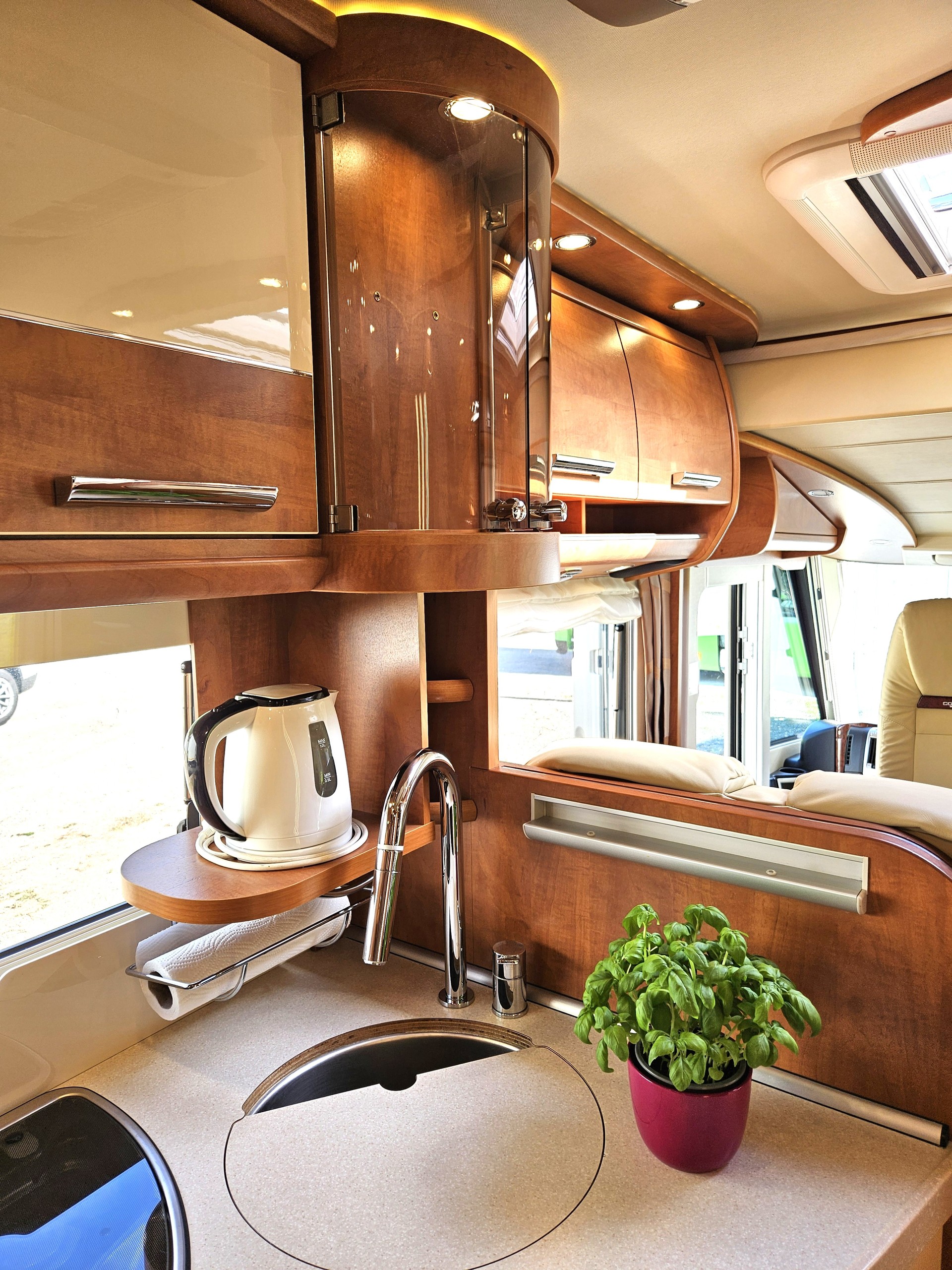 CARTHAGO Carthago Chic C-Line I 4.9 180 PS | ALDE | E&P | Automatik | Top Zustand-image-9