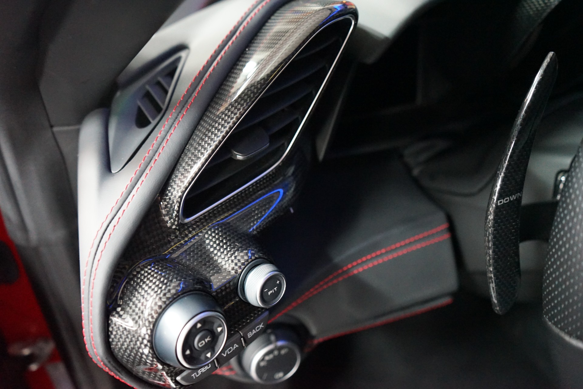 FERRARI 488 Spider 3.9 V8-image-14