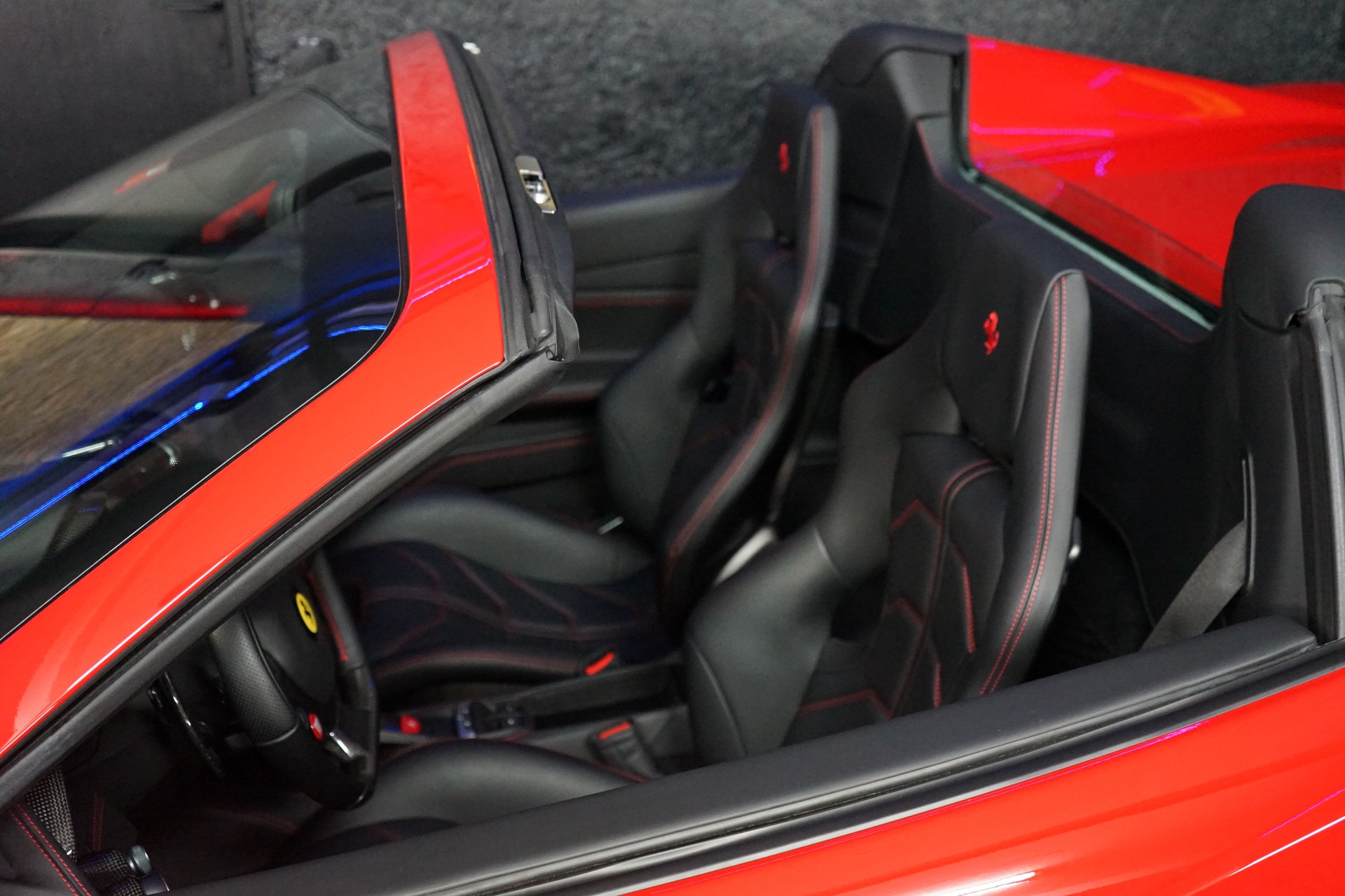 FERRARI 488 Spider 3.9 V8-image-7