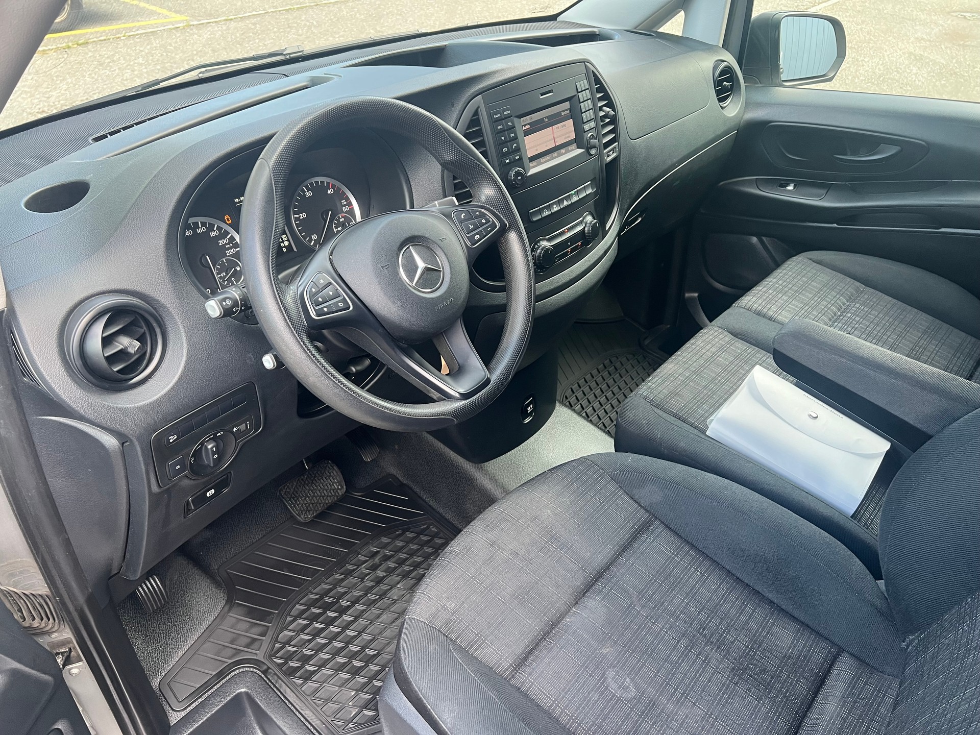 MERCEDES-BENZ Vito 119 BlueTEC L 4Matic 7G-Tronic Euro 6-image-6