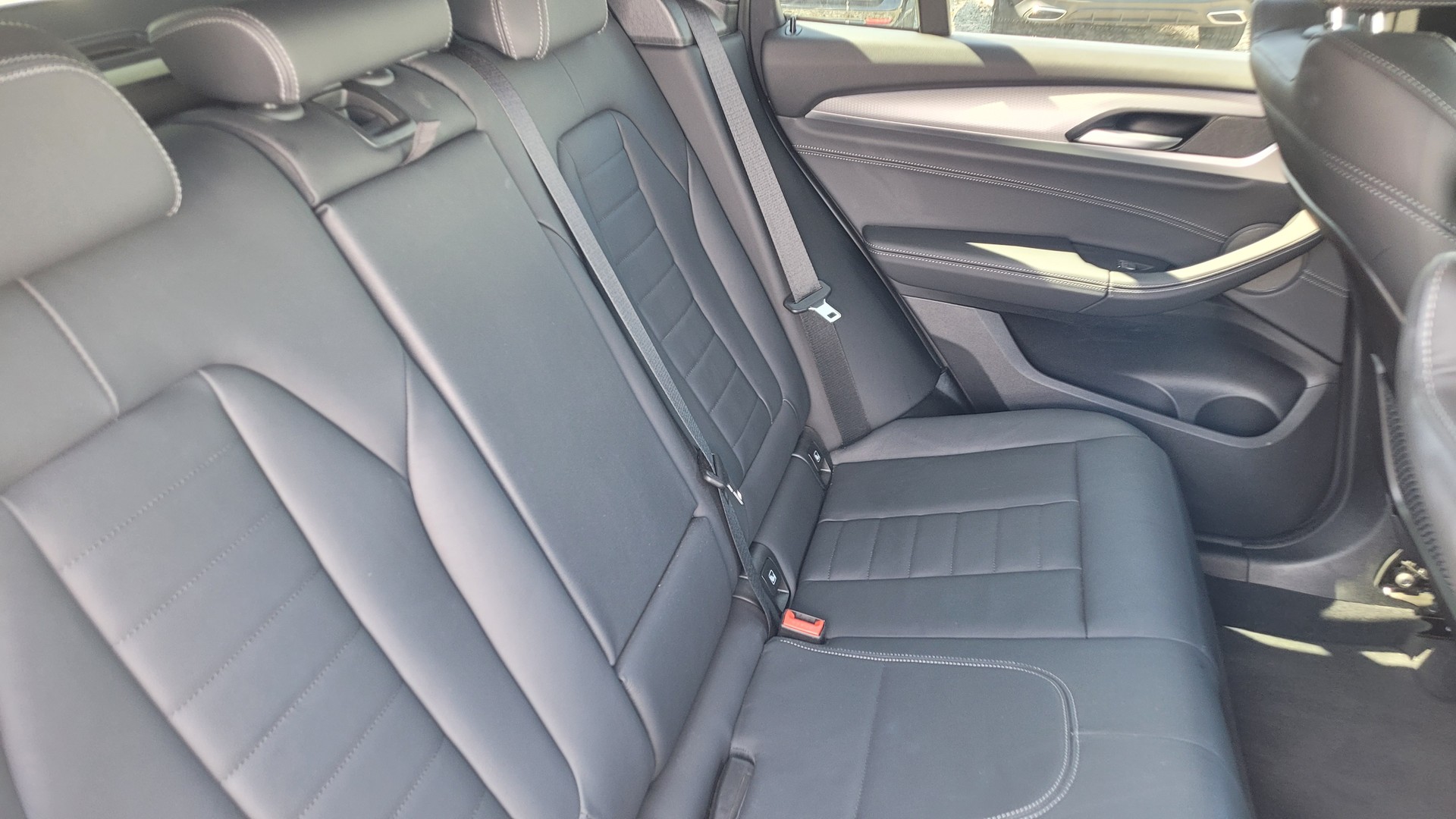 BMW X3 xDrive 30e Pure M Sport-image-10
