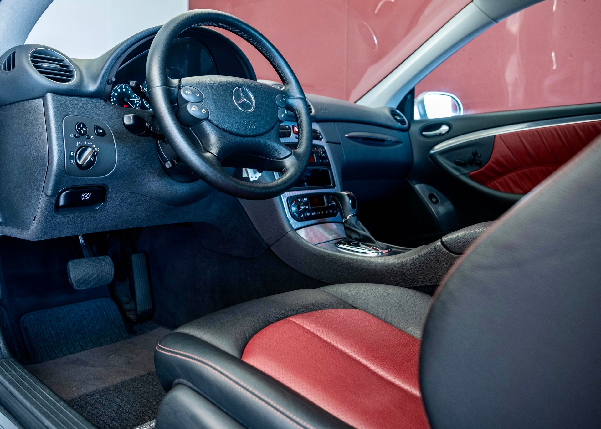 MERCEDES-BENZ CLK 500 AMG Styling Package (2nd hand, full Mercedes history)-image-18