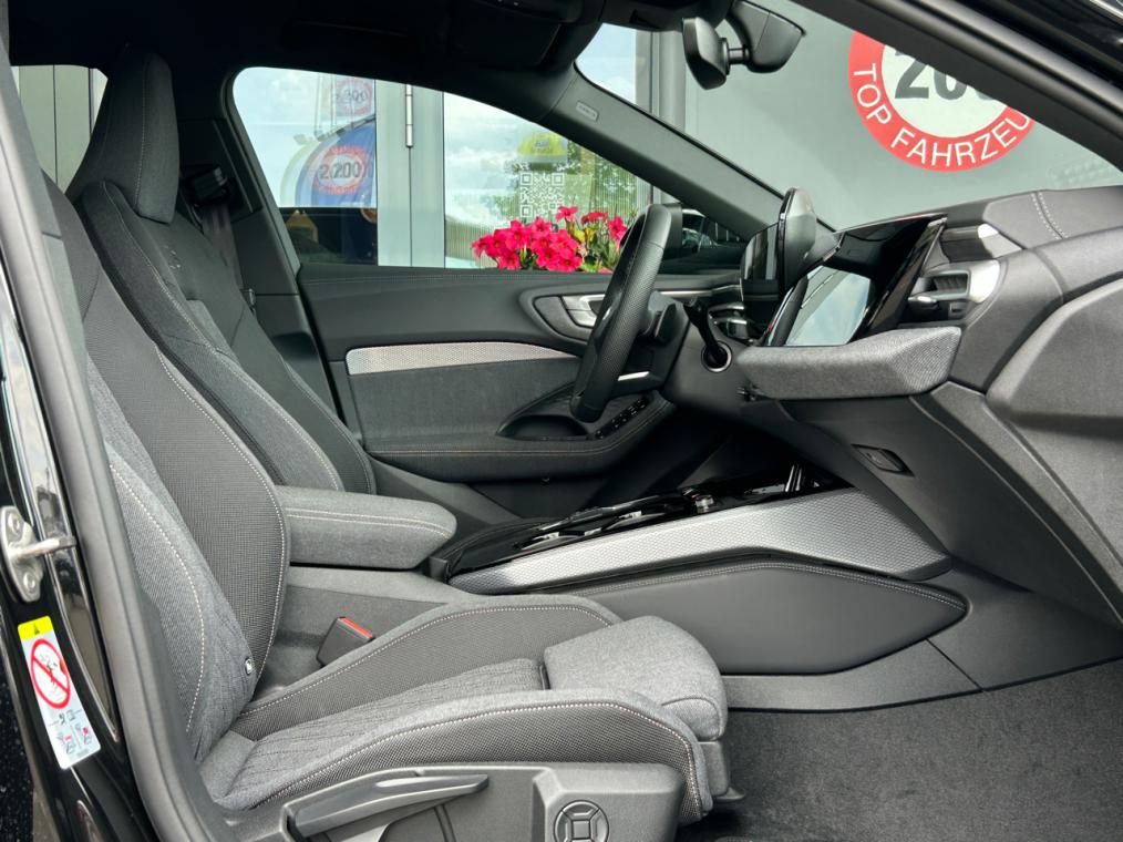 AUDI A5 Avant TDi quattro S line Edition One-image-11