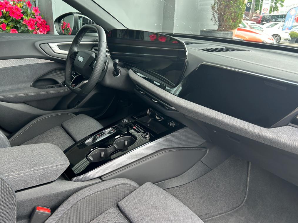 AUDI A5 Avant TDi quattro S line Edition One-image-10