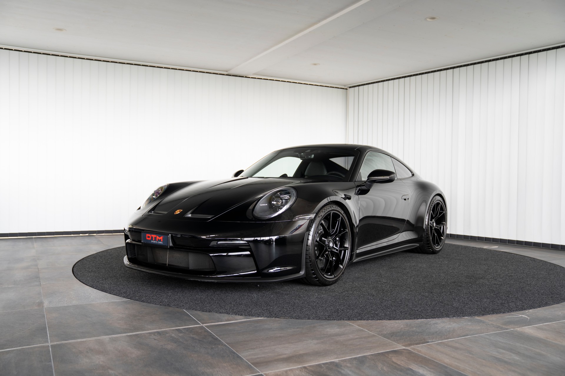 PORSCHE 911 GT3 Touring