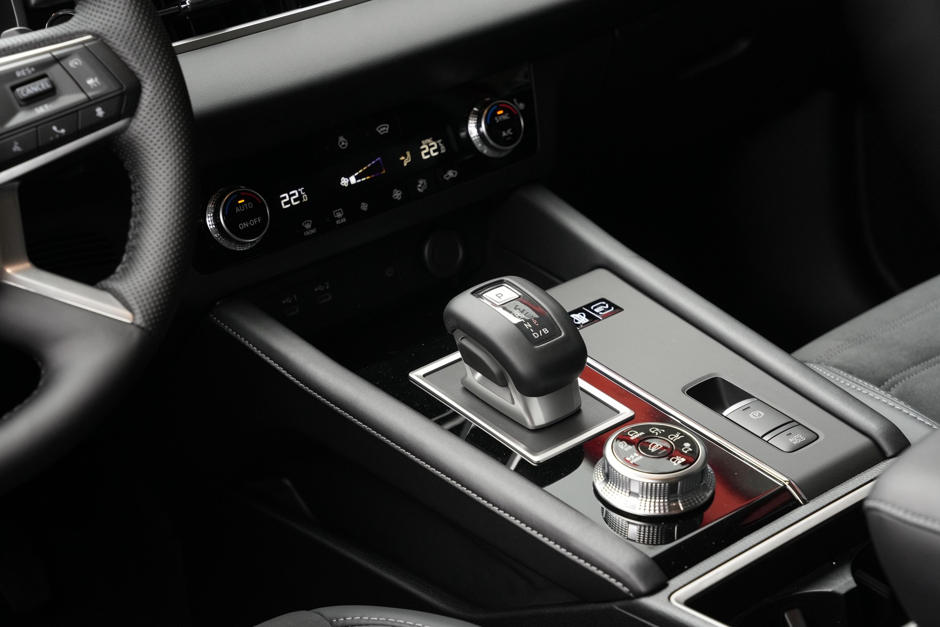 MITSUBISHI Outlander 2.4 PHEV Intense 4x4-image-12